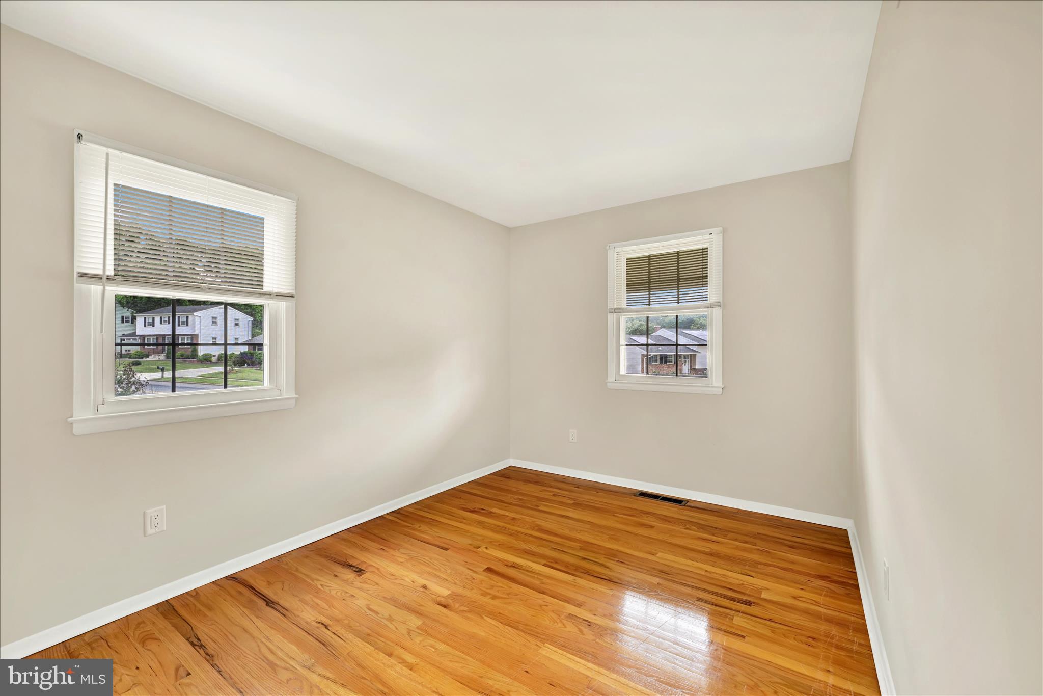 PERRY HALL - Residential