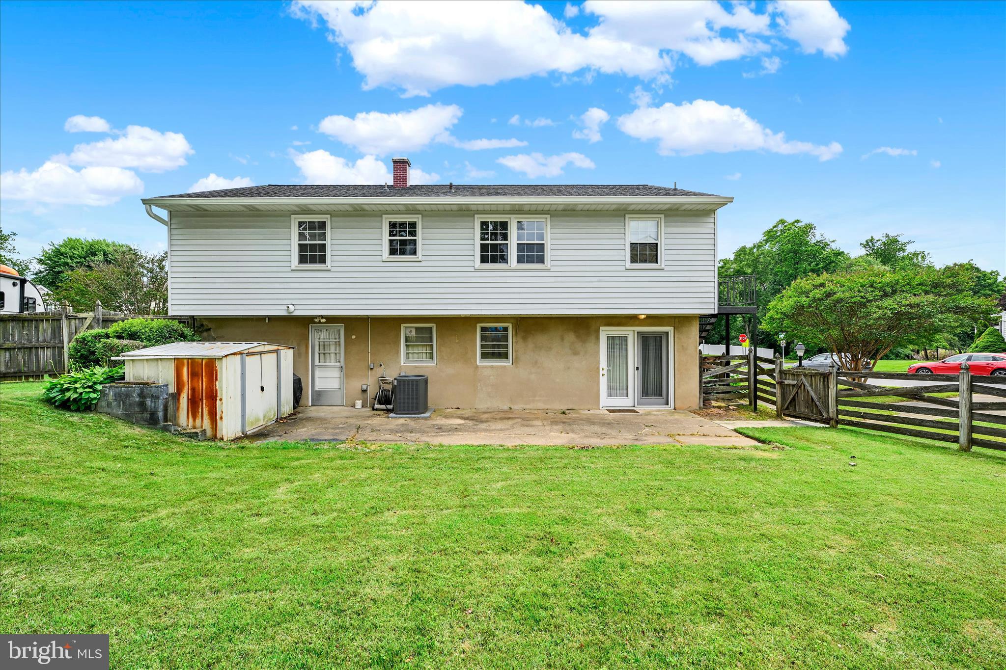 PERRY HALL - Residential