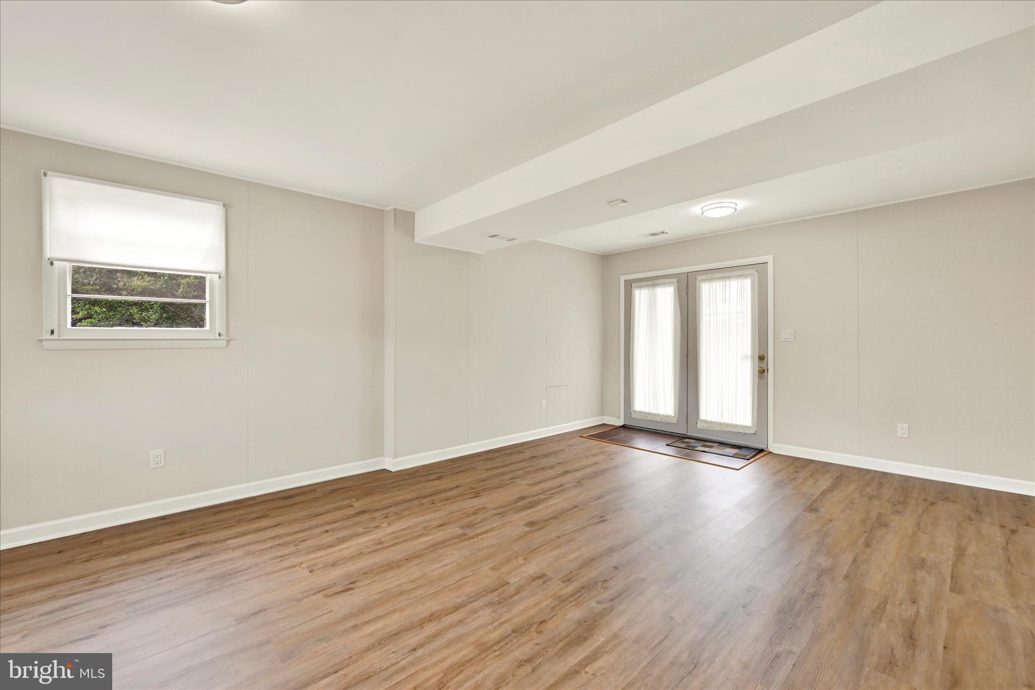 PERRY HALL - Residential