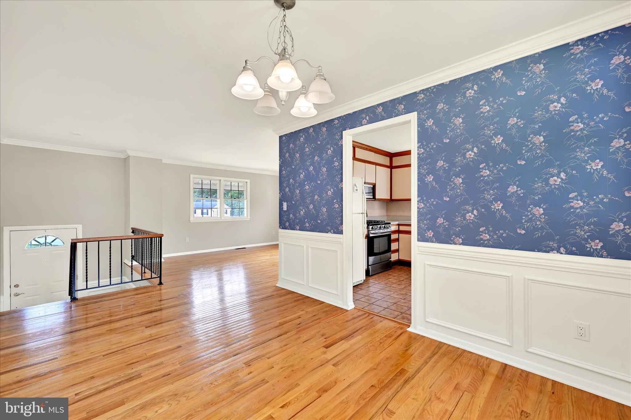 PERRY HALL - Residential