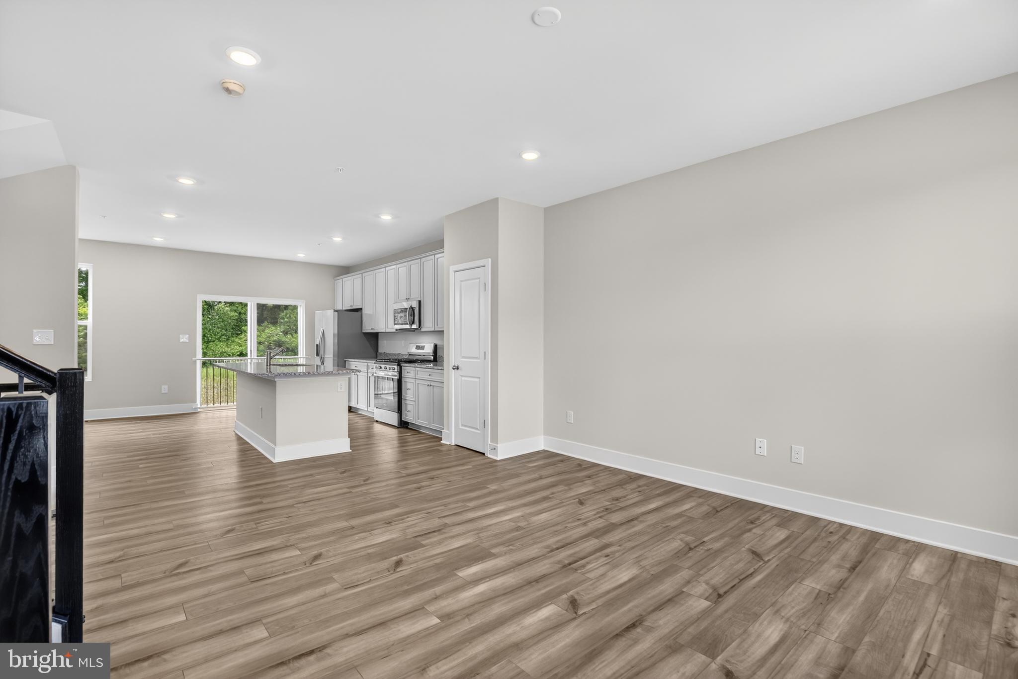 MAGNOLIA LANDING - Residential
