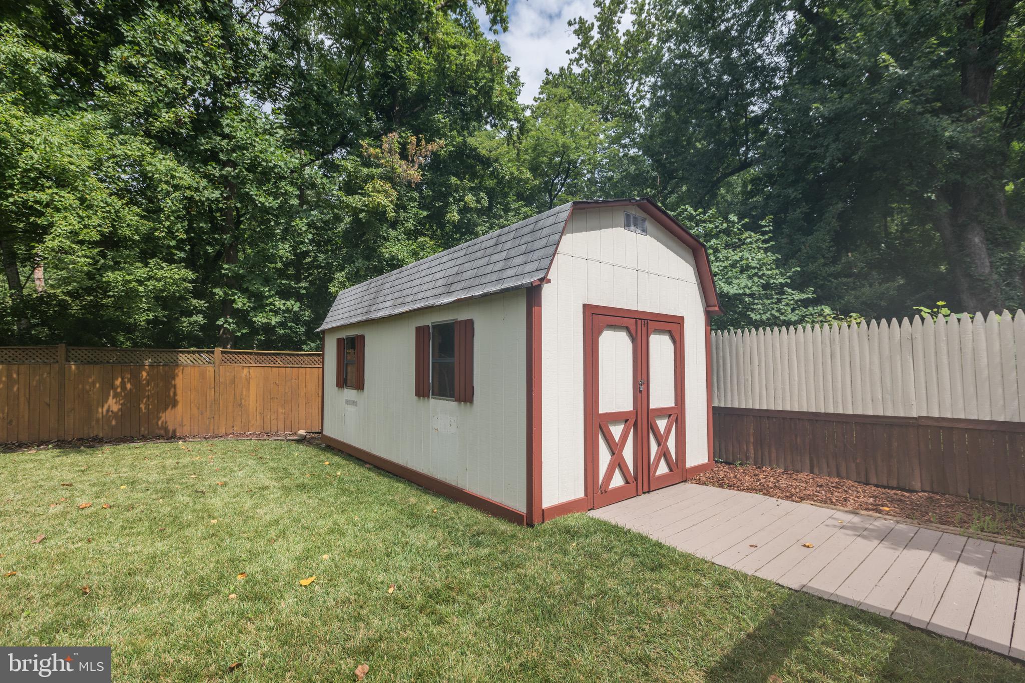 BROOKHAVEN - Residential
