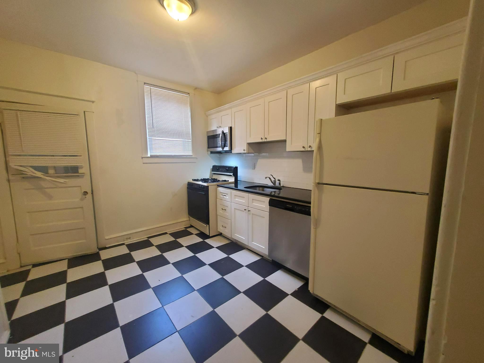 NORTHWOOD - Residential