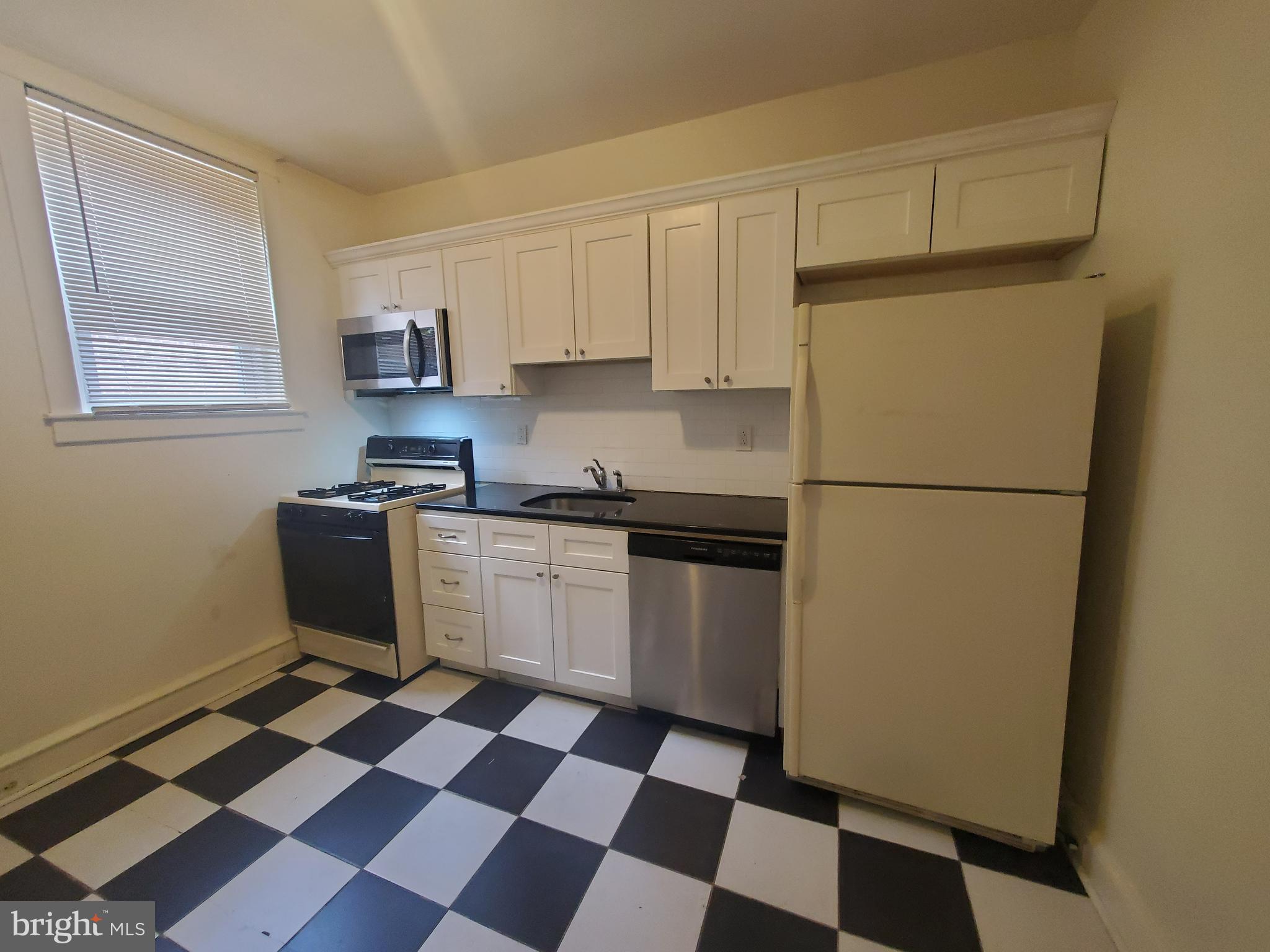 NORTHWOOD - Residential