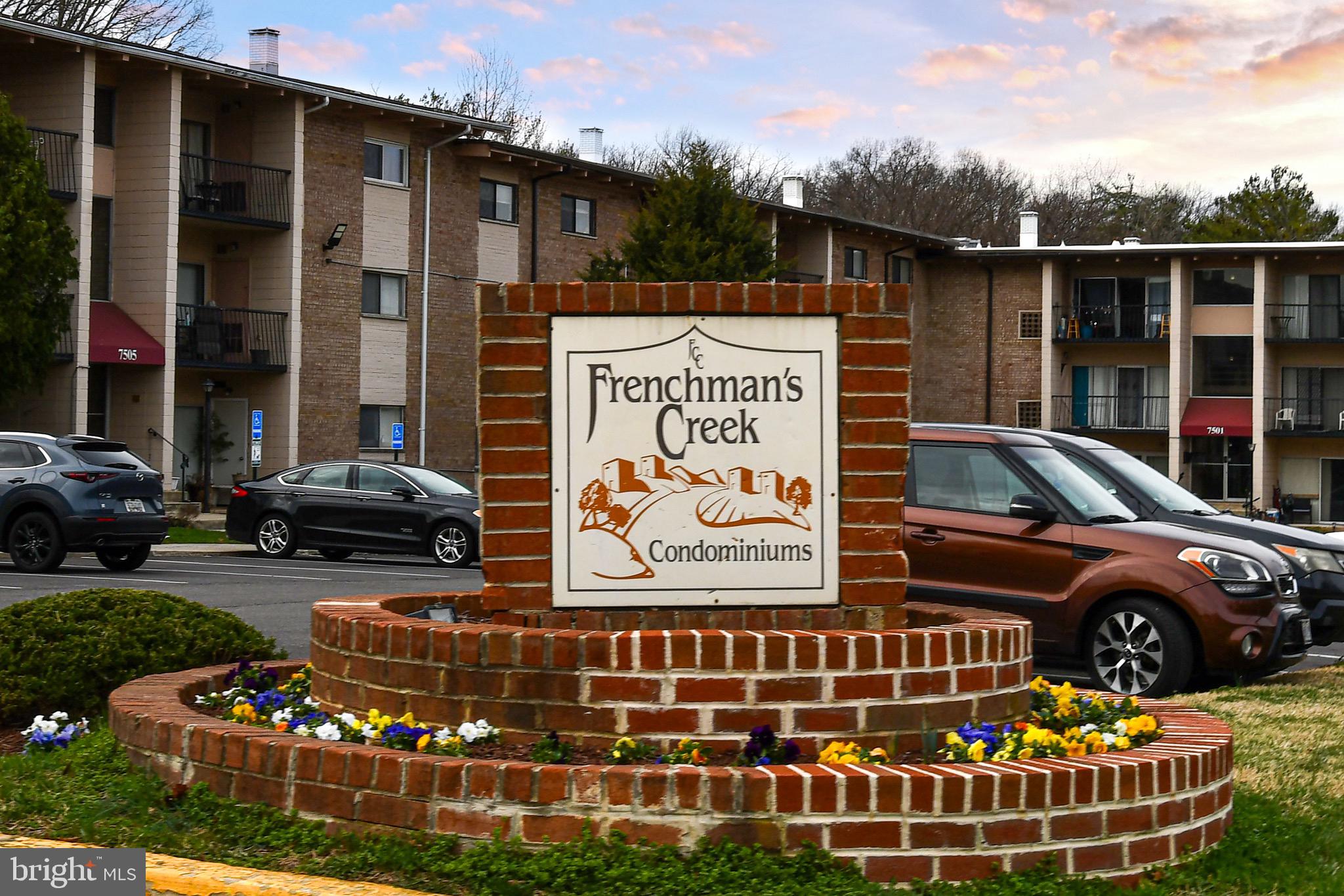 FRENCHMANS CREEK - Residential