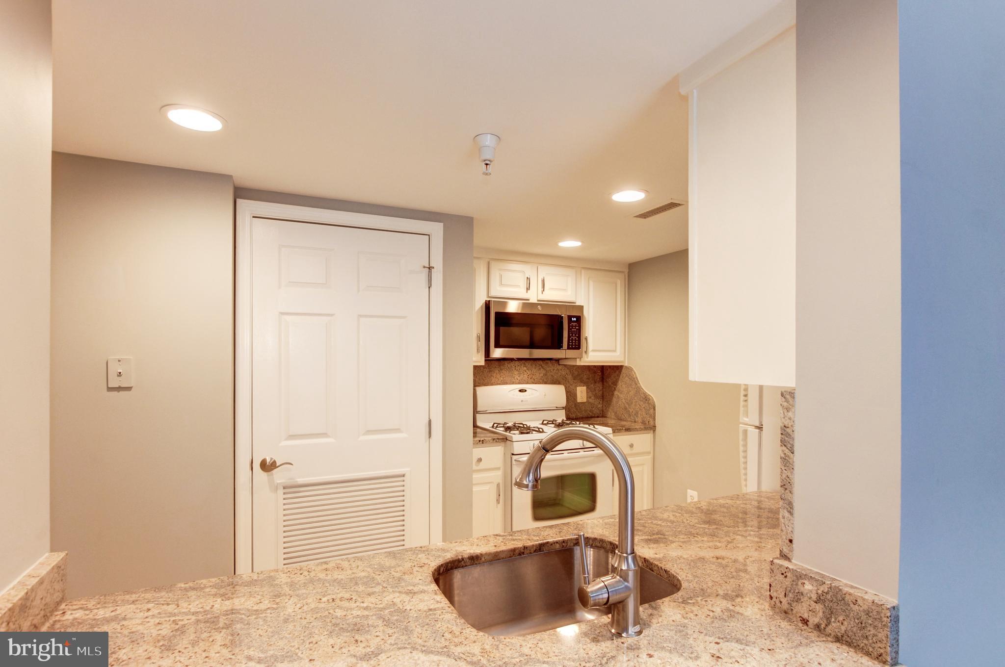 NORTH BETHESDA - Residential