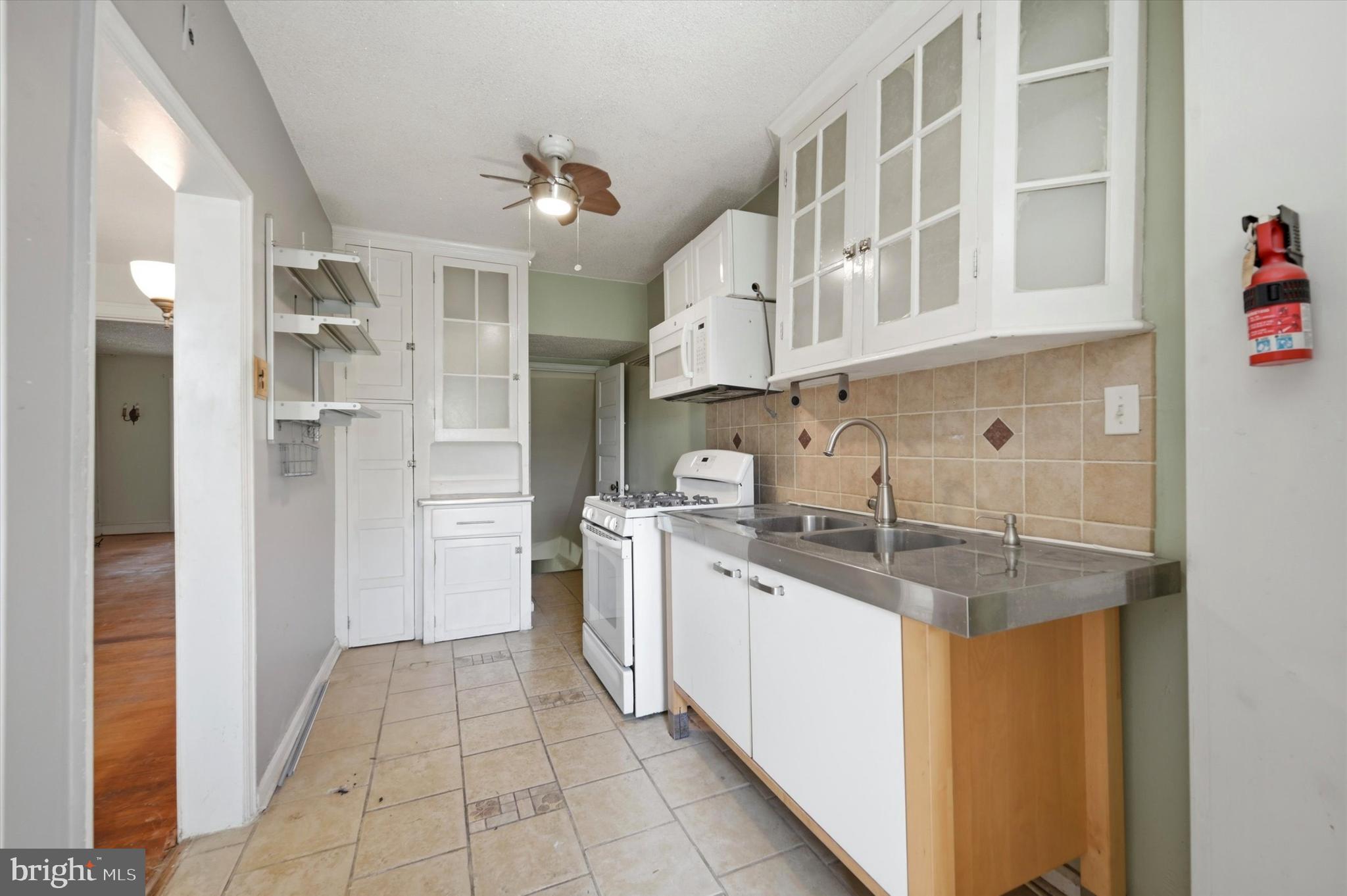 OVERBROOK FARMS - Residential