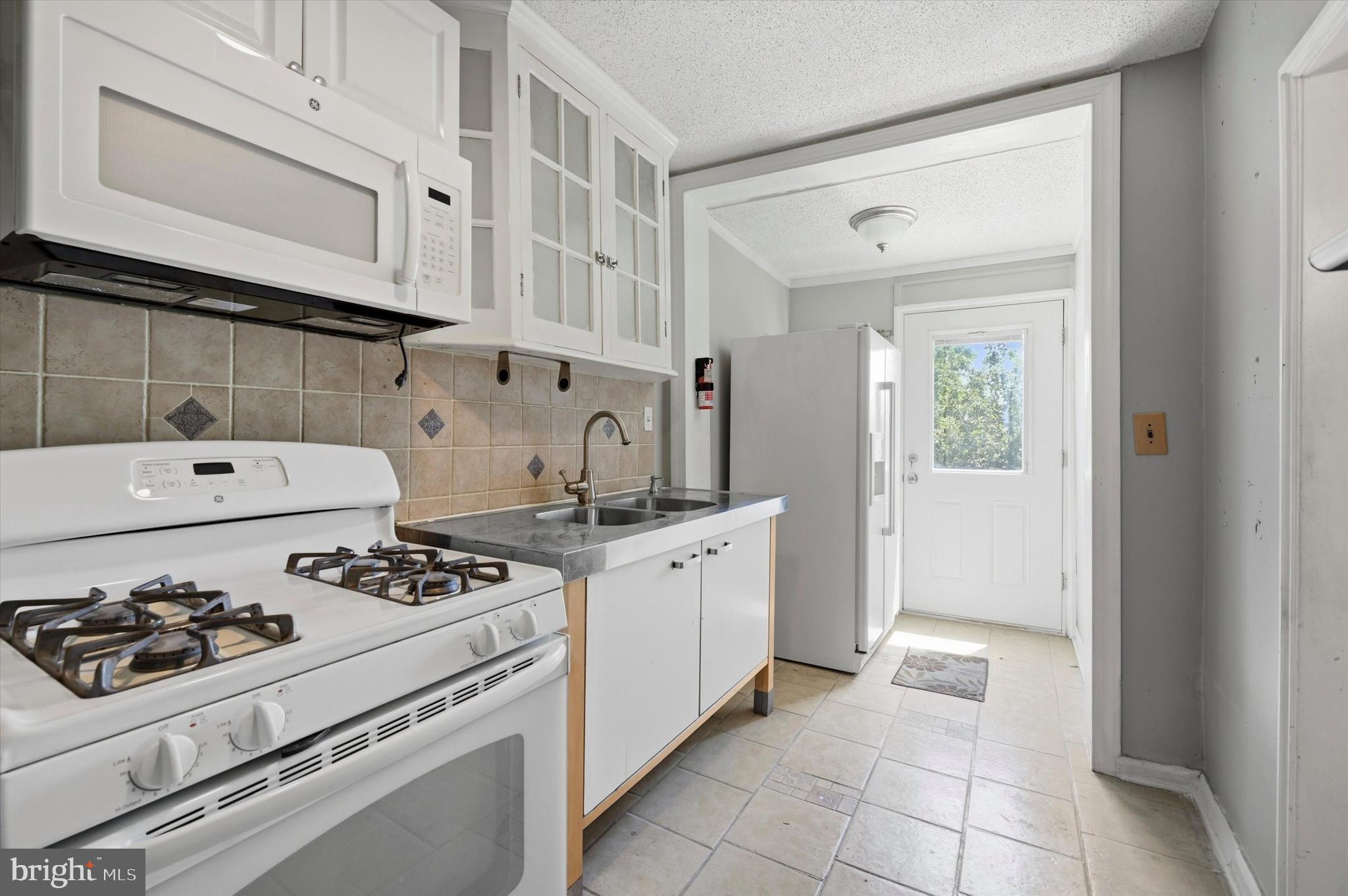 OVERBROOK FARMS - Residential