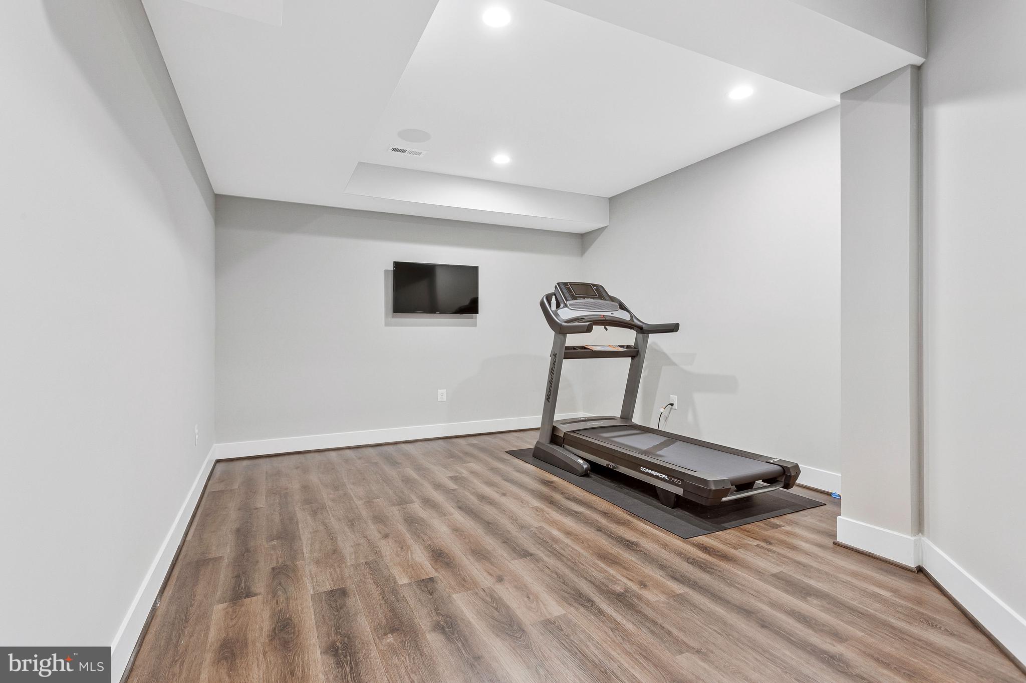 DONALDSON RUN - Residential