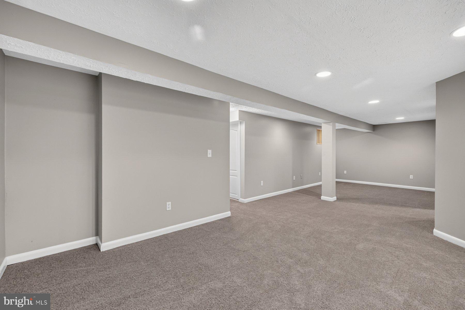 REGULARS - Residential