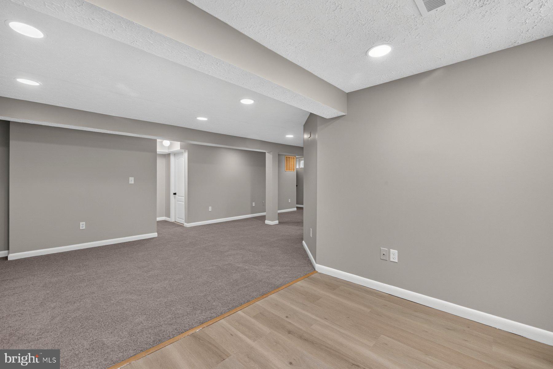 REGULARS - Residential