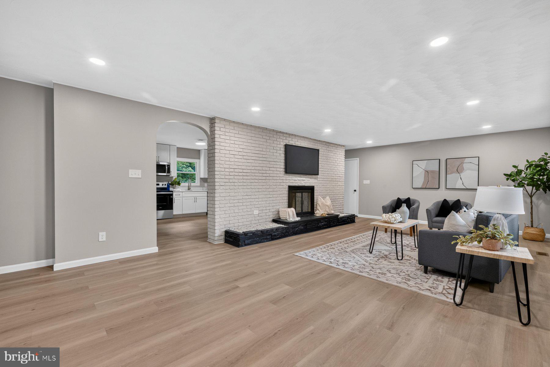 REGULARS - Residential
