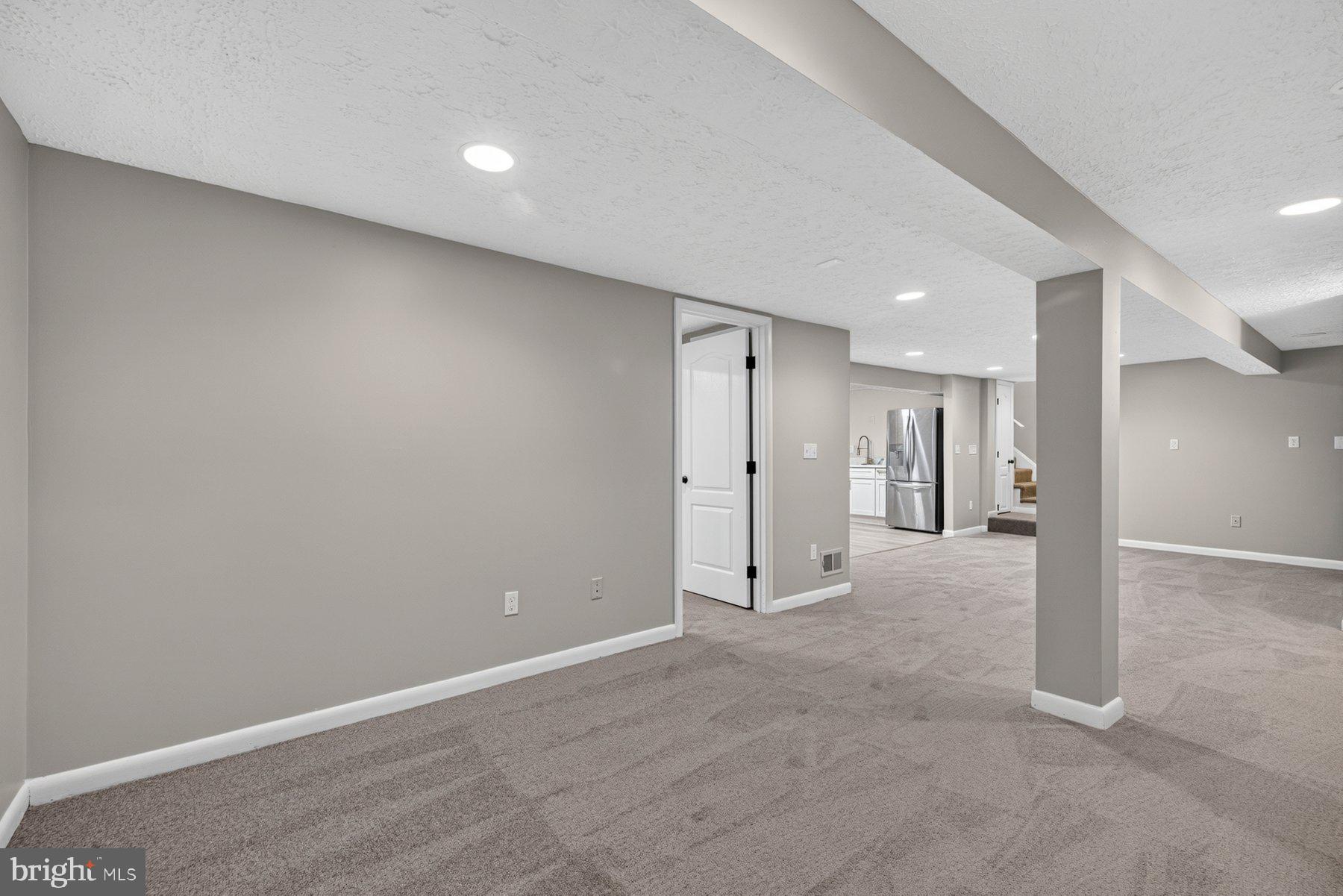 REGULARS - Residential