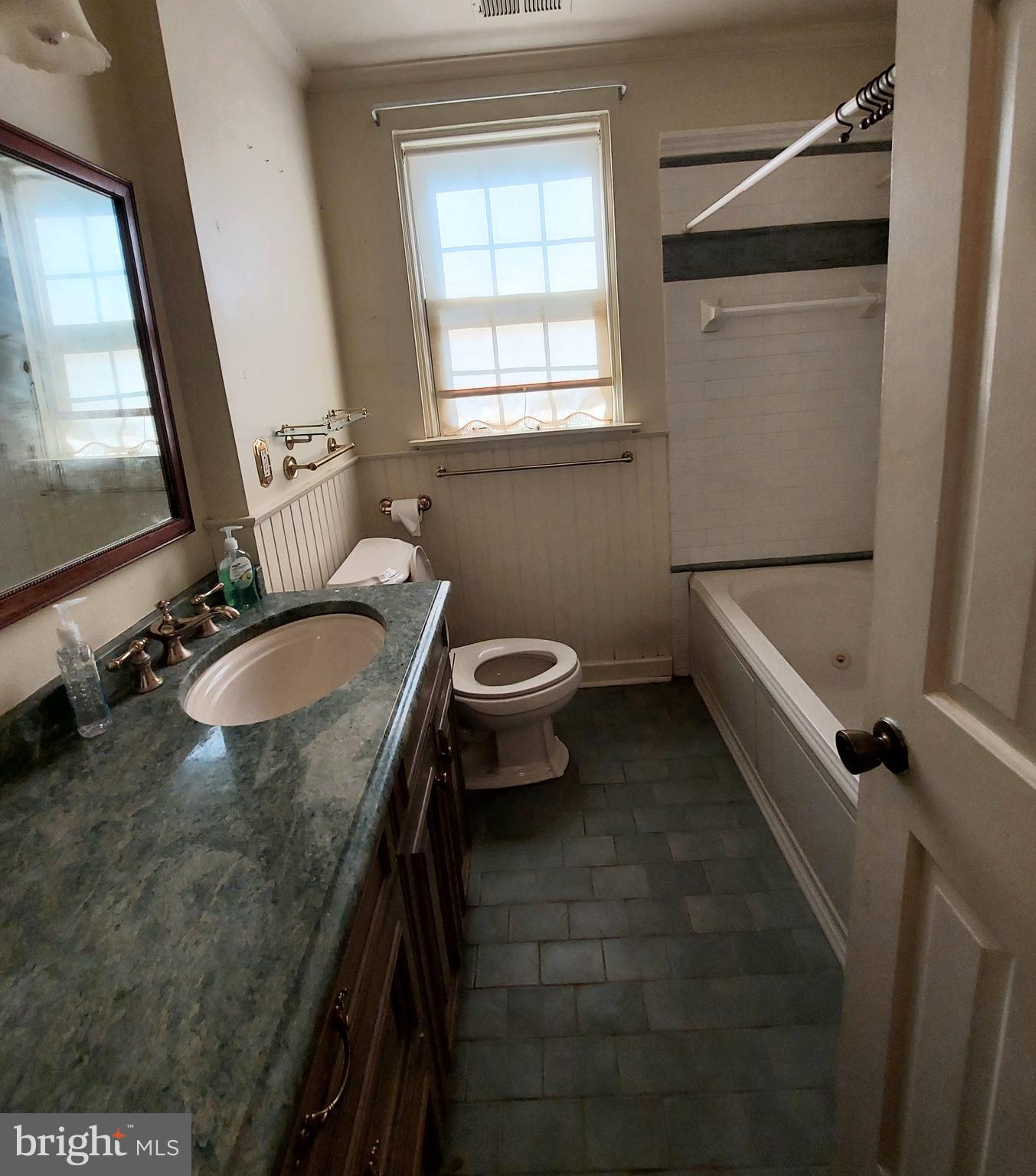 FAIRLINGTON ARBORS - Residential