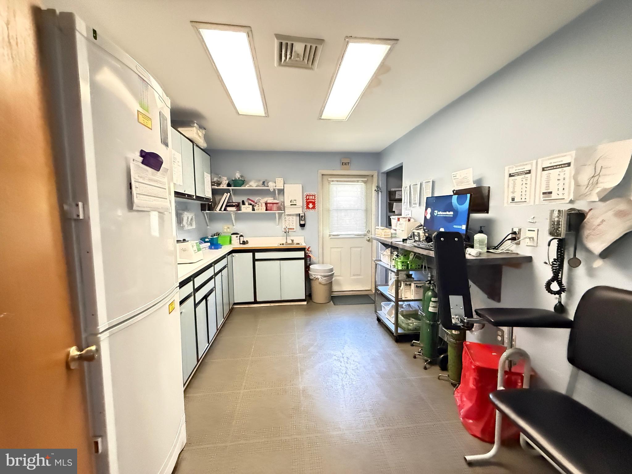 ACADEMY GARDENS - Commercial Sale