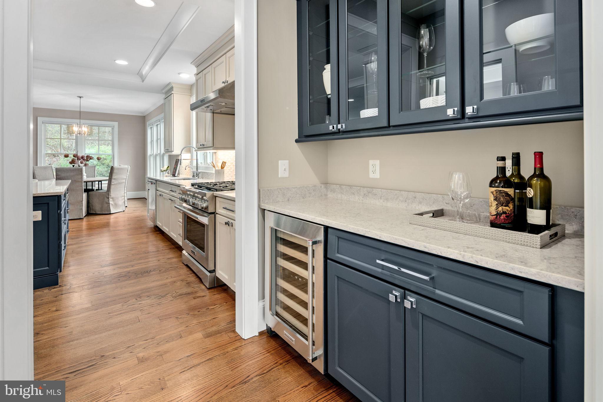 LEE HEIGHTS - Residential
