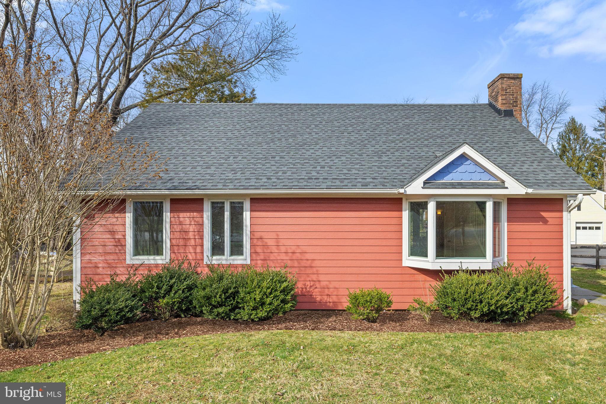 WAVERLEY HEIGHTS - Residential Lease