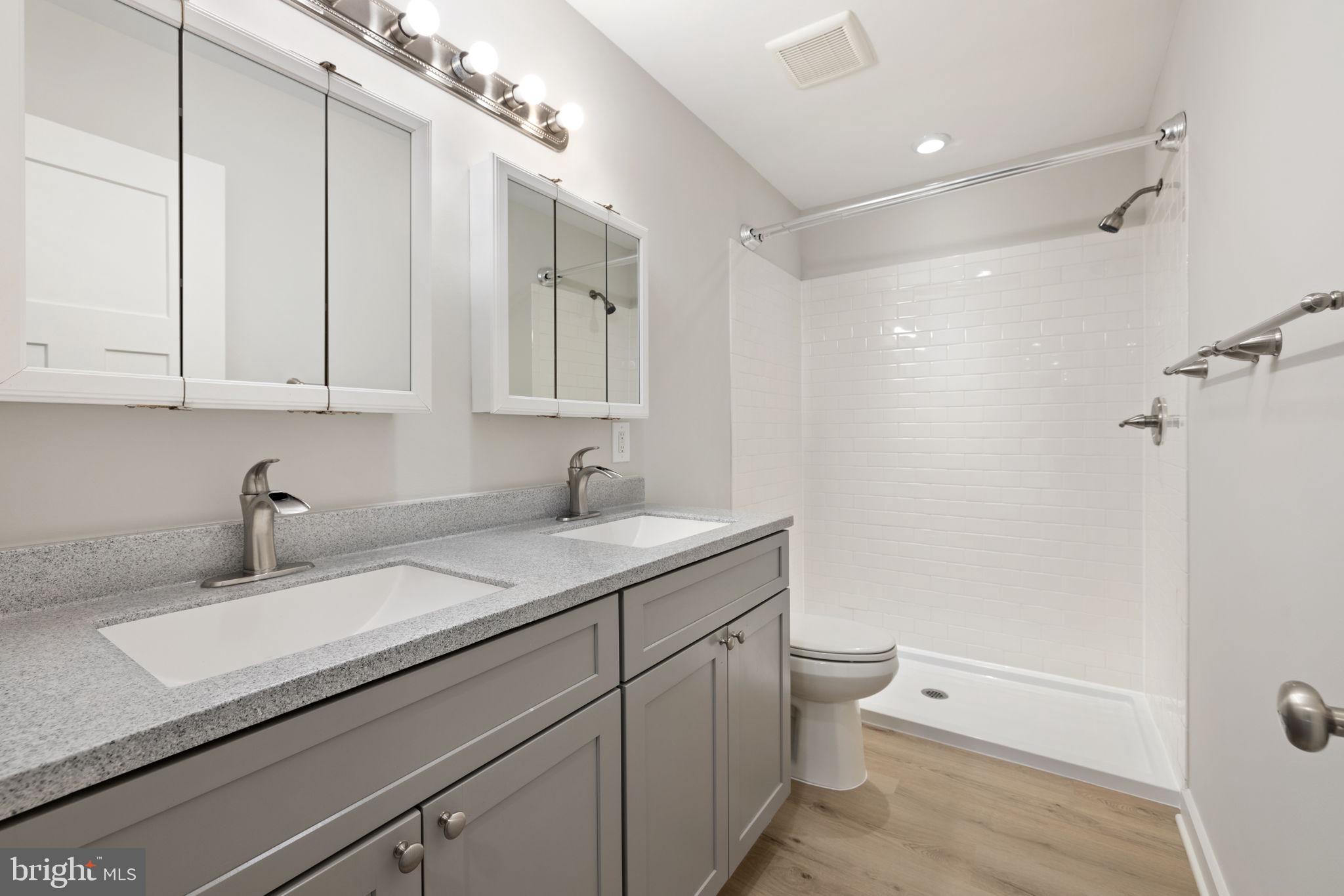 WAVERLEY HEIGHTS - Residential Lease