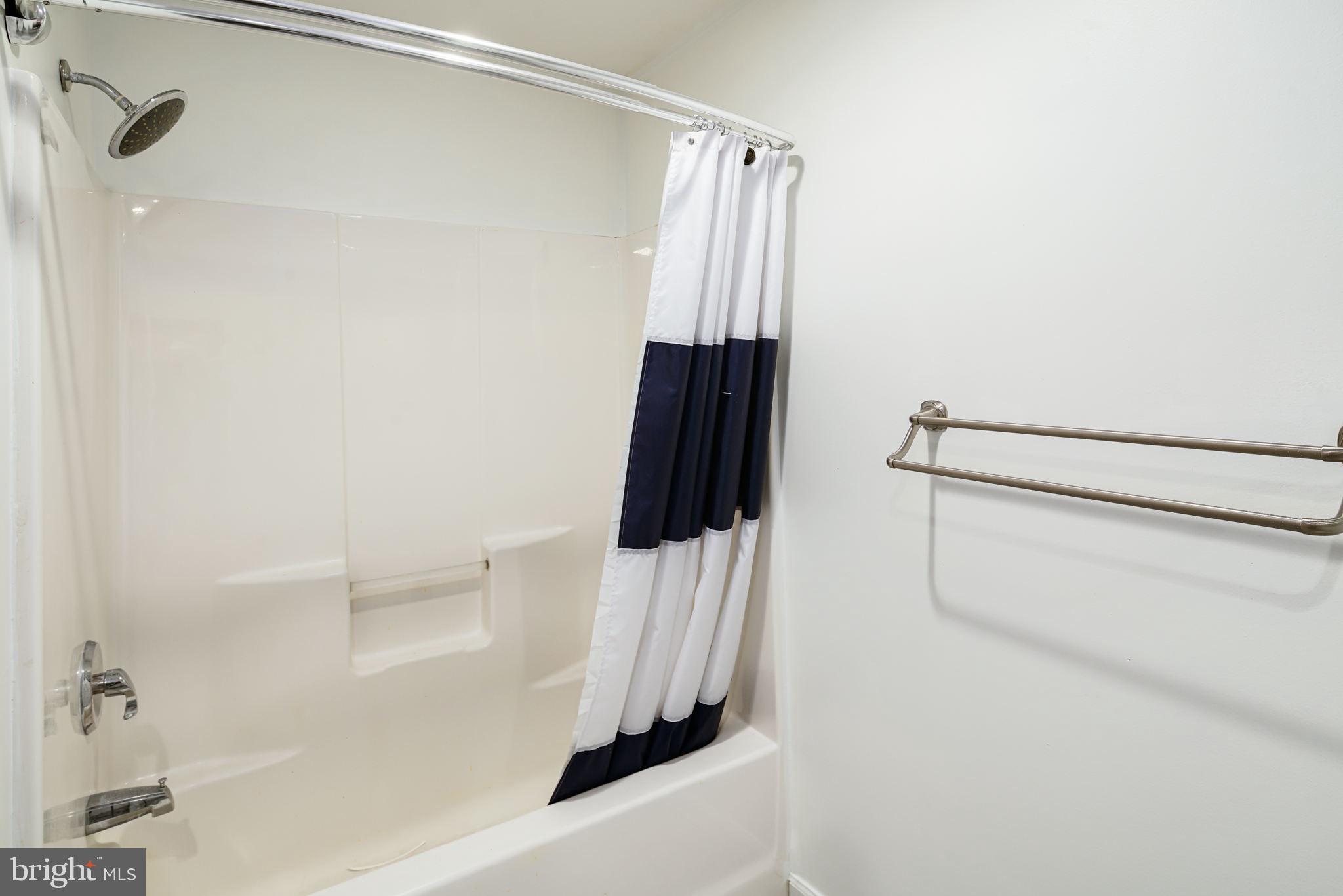 CENTER CITY - Residential Lease