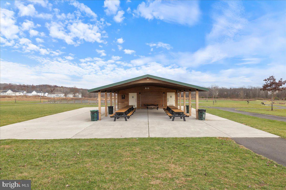 WOODLANDS AT WARWICK - Residential