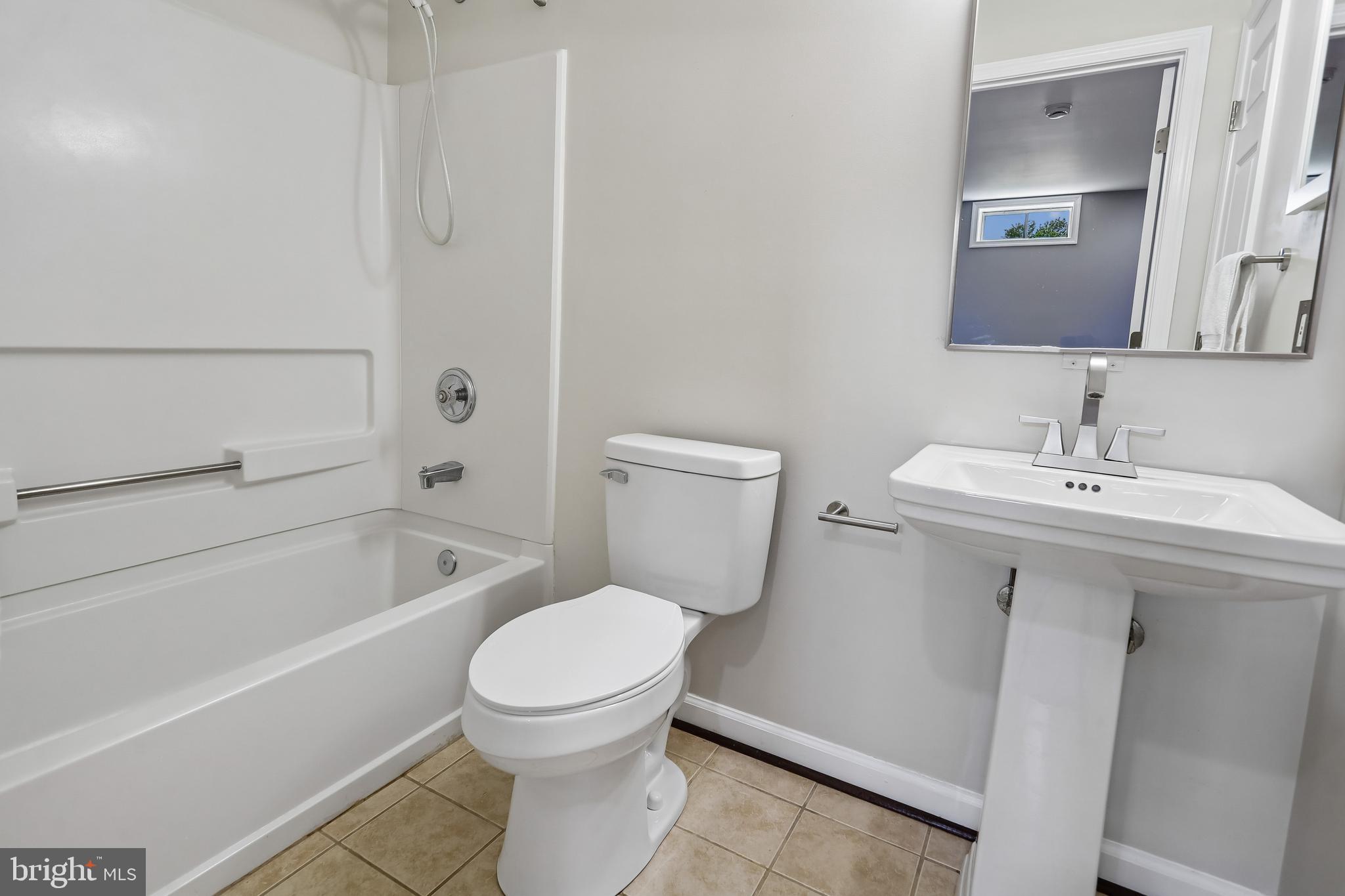 POTOMAC STATION - Residential