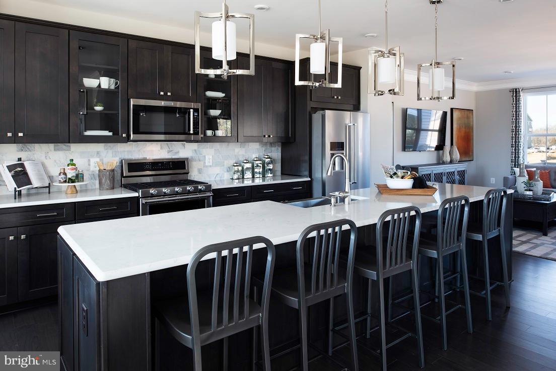 TAYLOR VILLAGE - Residential