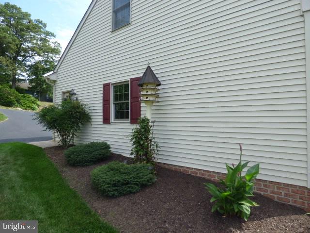 KENDALE HEIGHTS - Residential