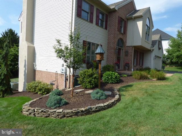 KENDALE HEIGHTS - Residential