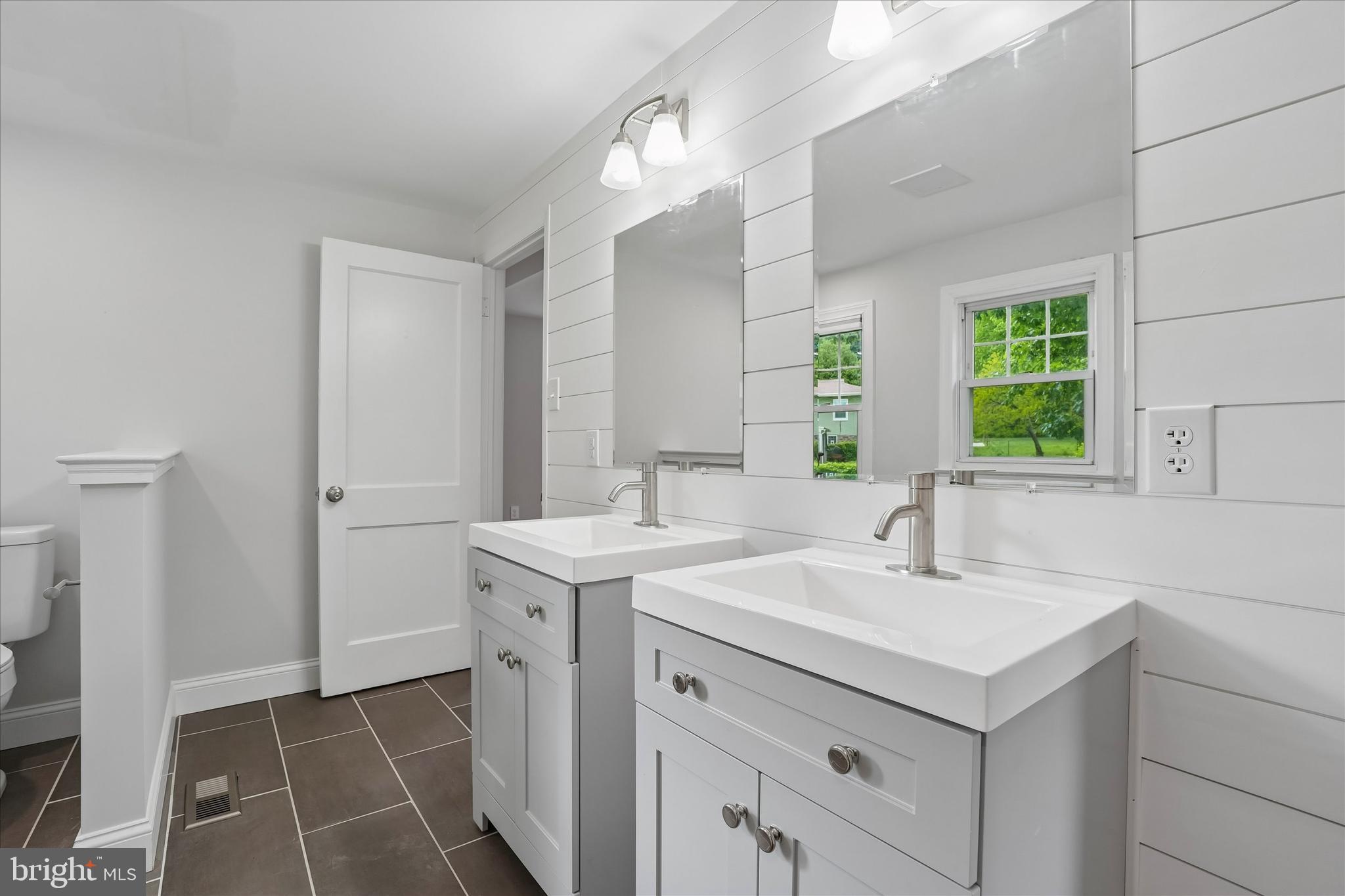 HAVERTOWN - Residential