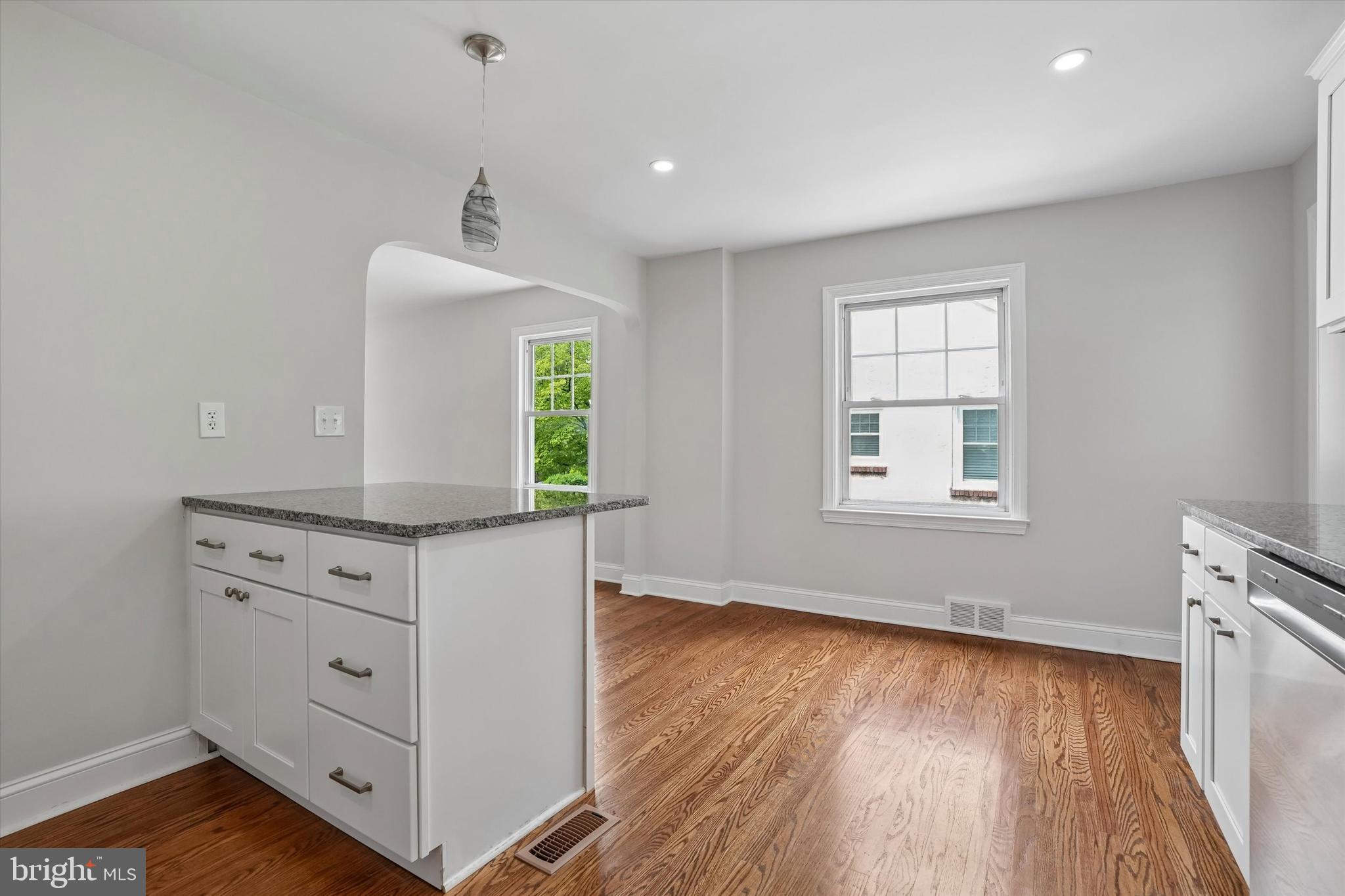 HAVERTOWN - Residential