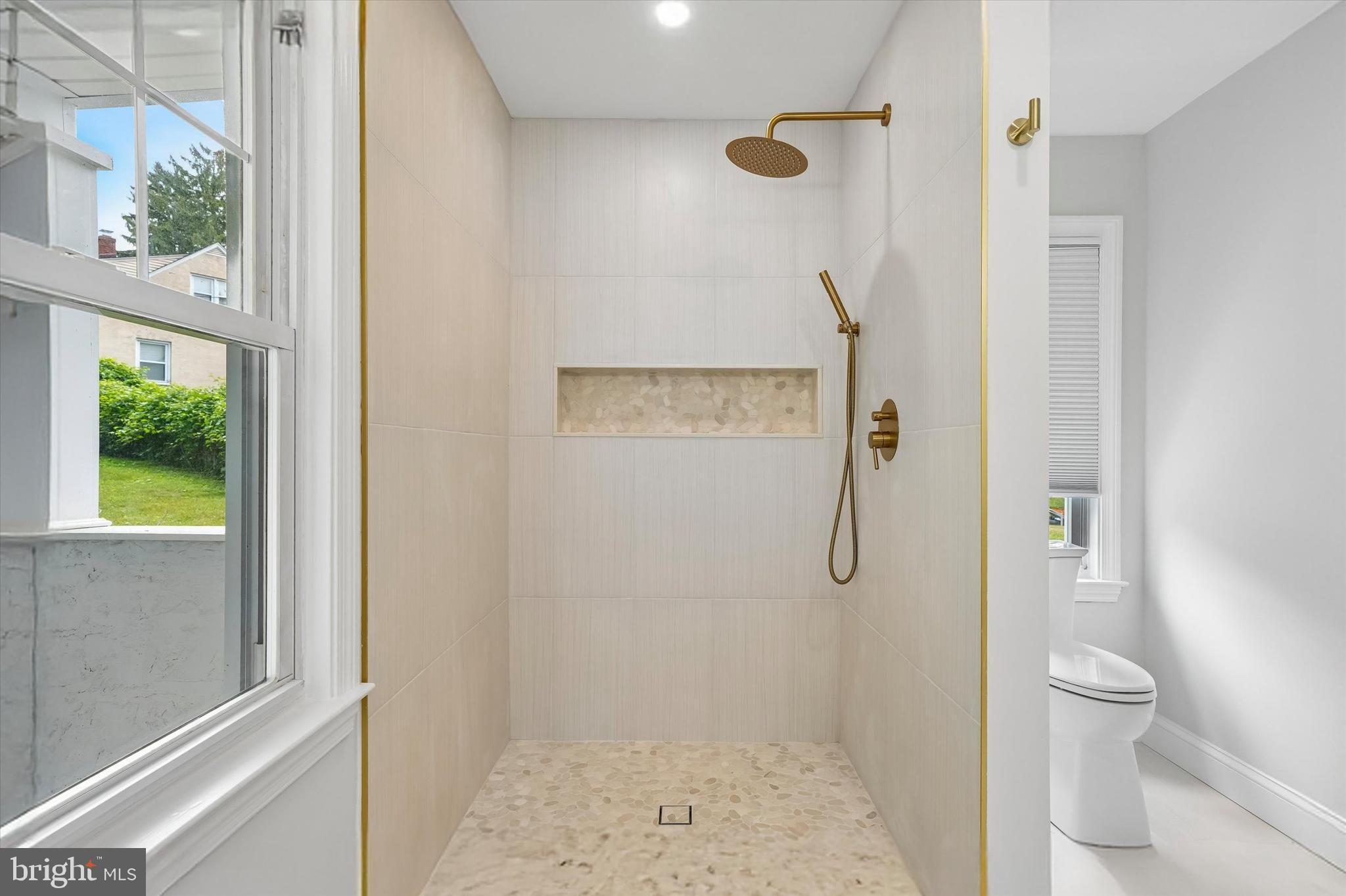 HAVERTOWN - Residential