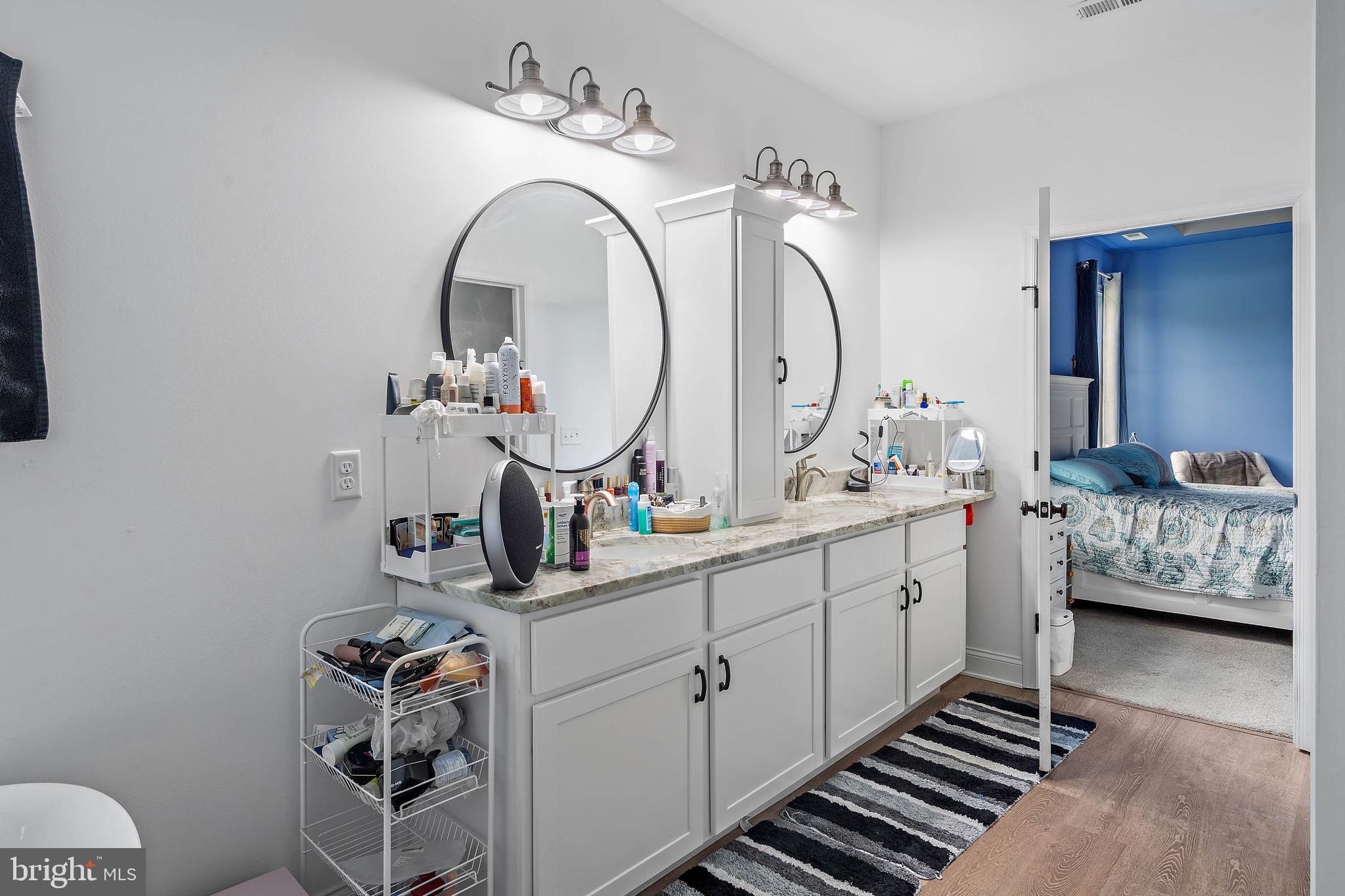 HOLIDAY HARBOR - Residential
