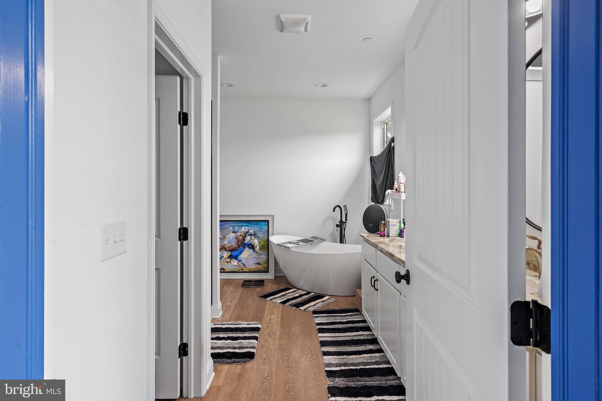 HOLIDAY HARBOR - Residential