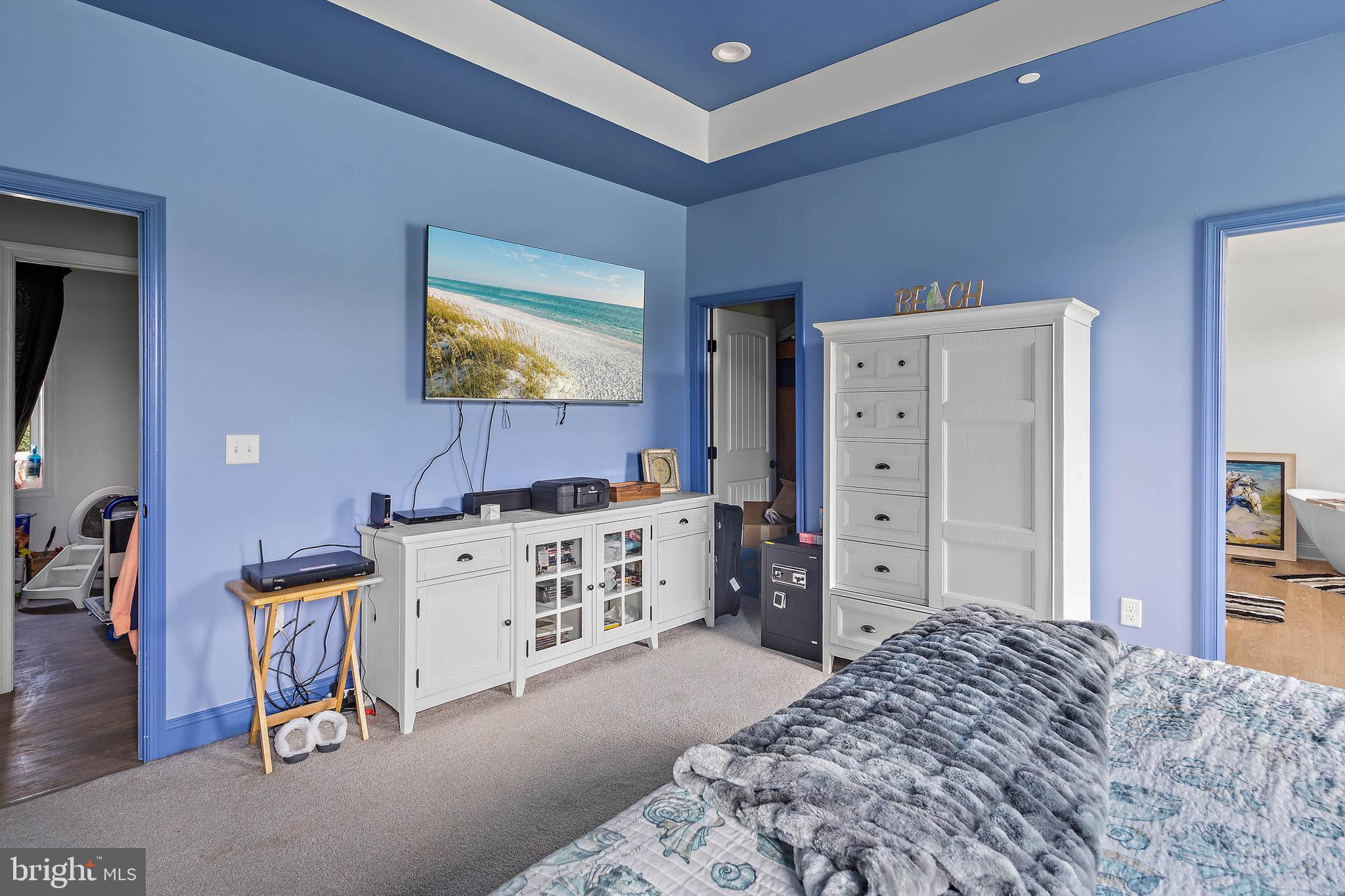 HOLIDAY HARBOR - Residential