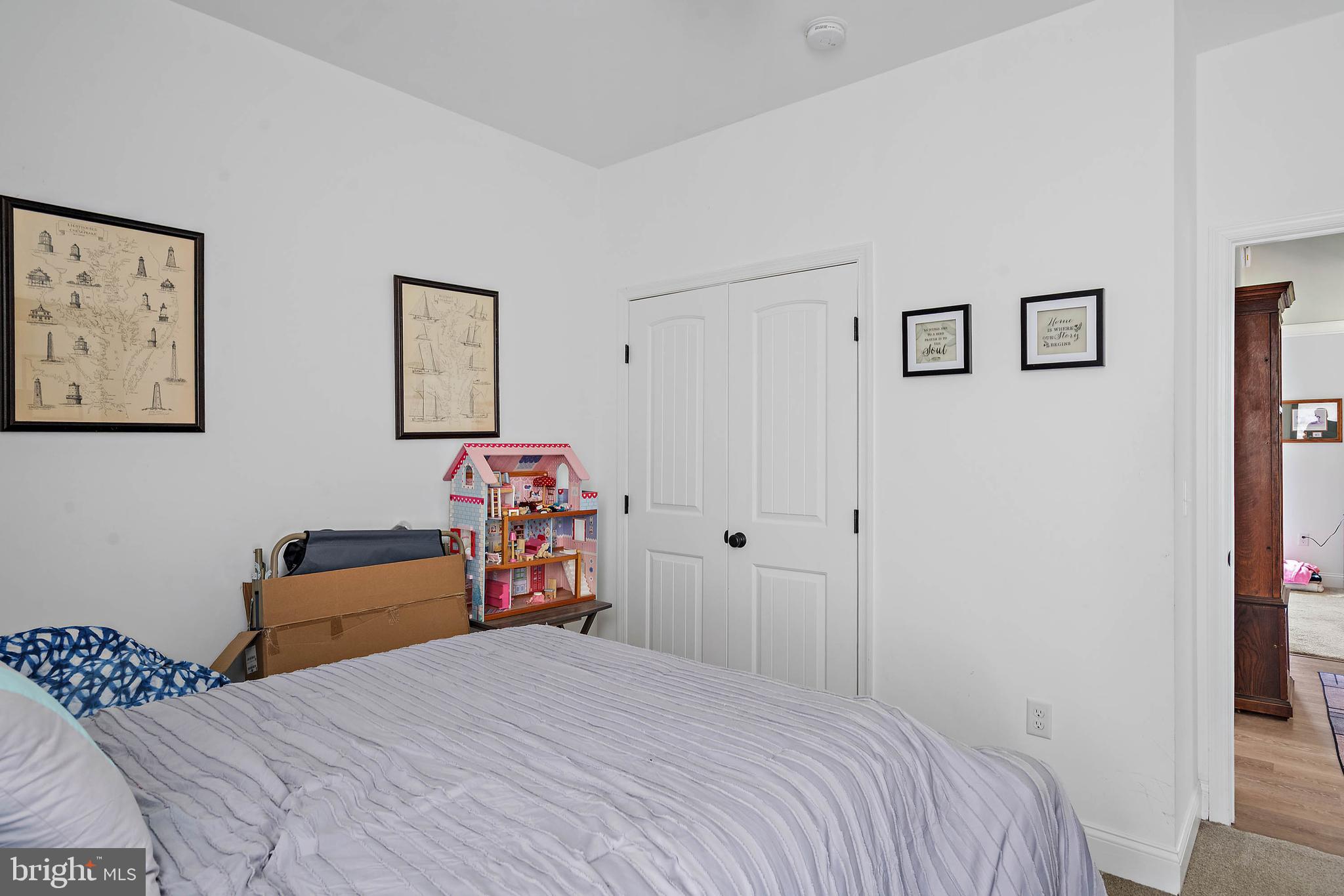 HOLIDAY HARBOR - Residential