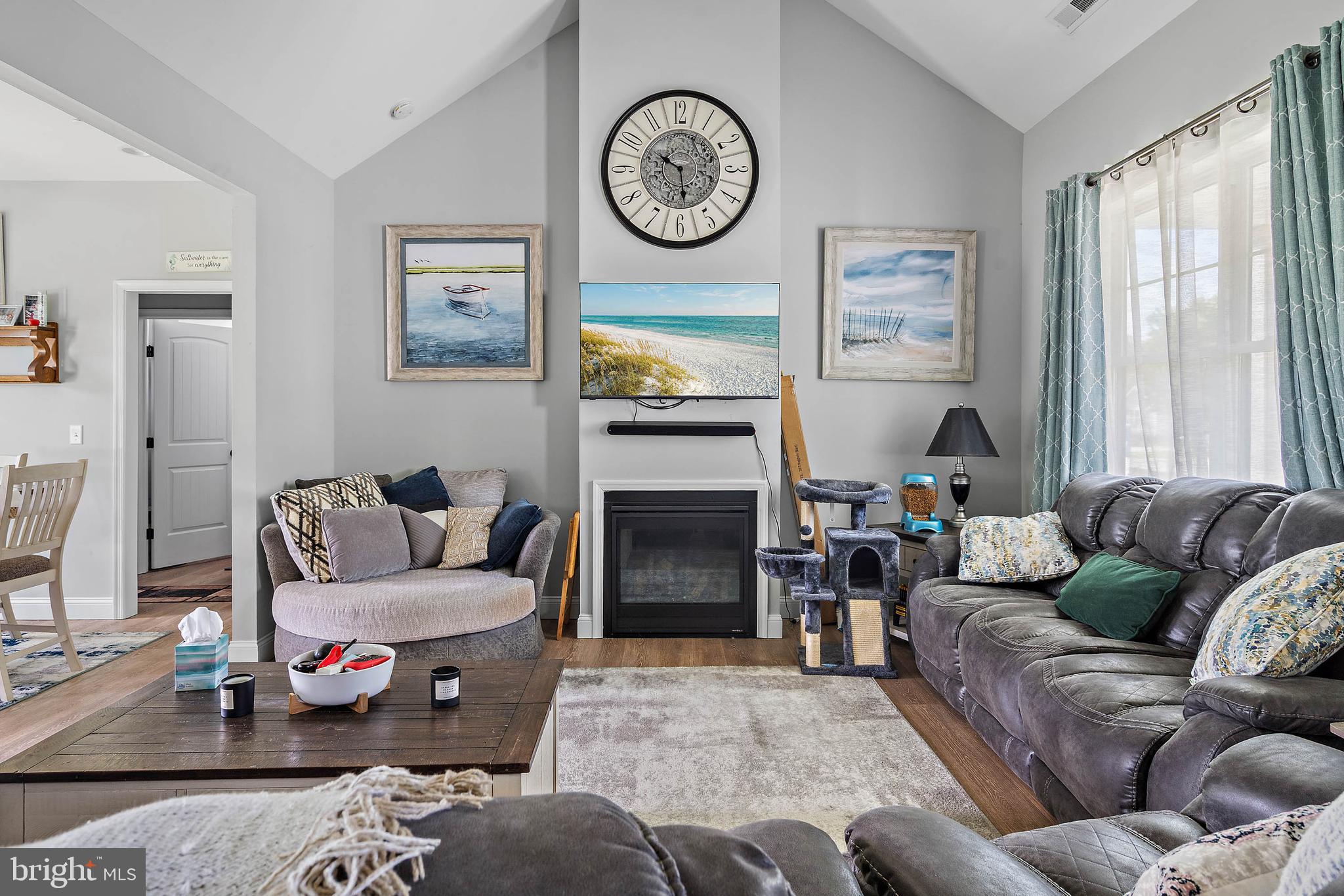 HOLIDAY HARBOR - Residential