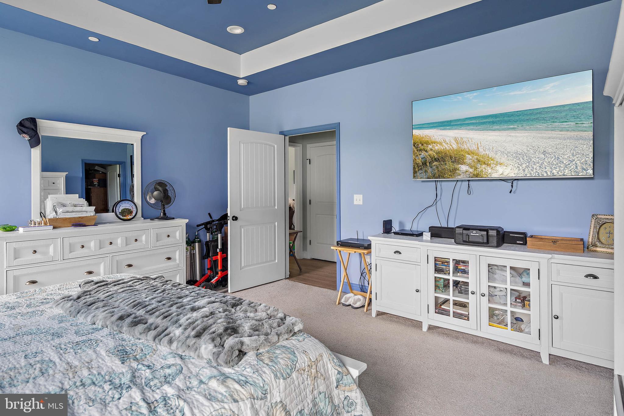 HOLIDAY HARBOR - Residential