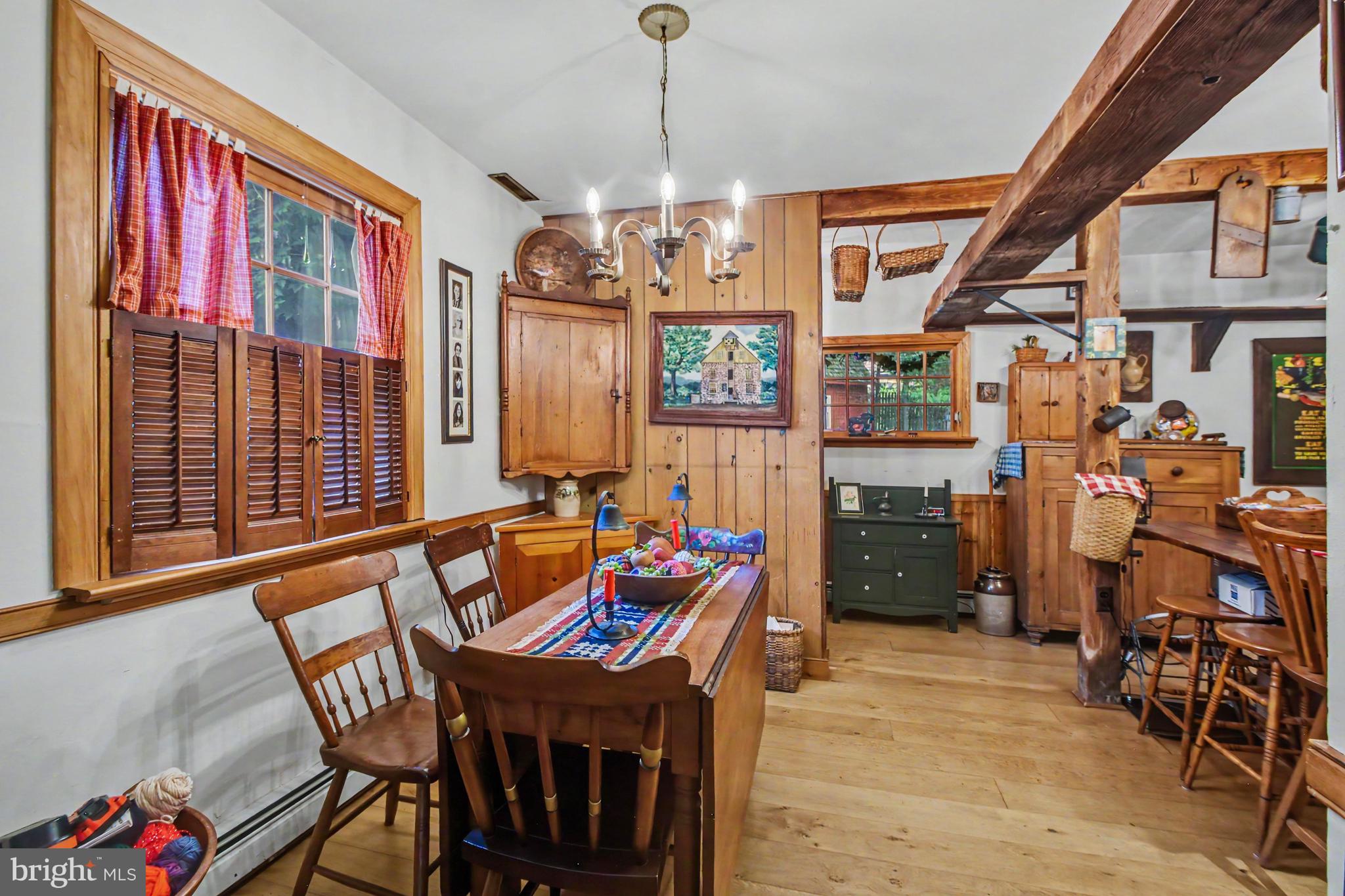 WHITEHALL - Residential