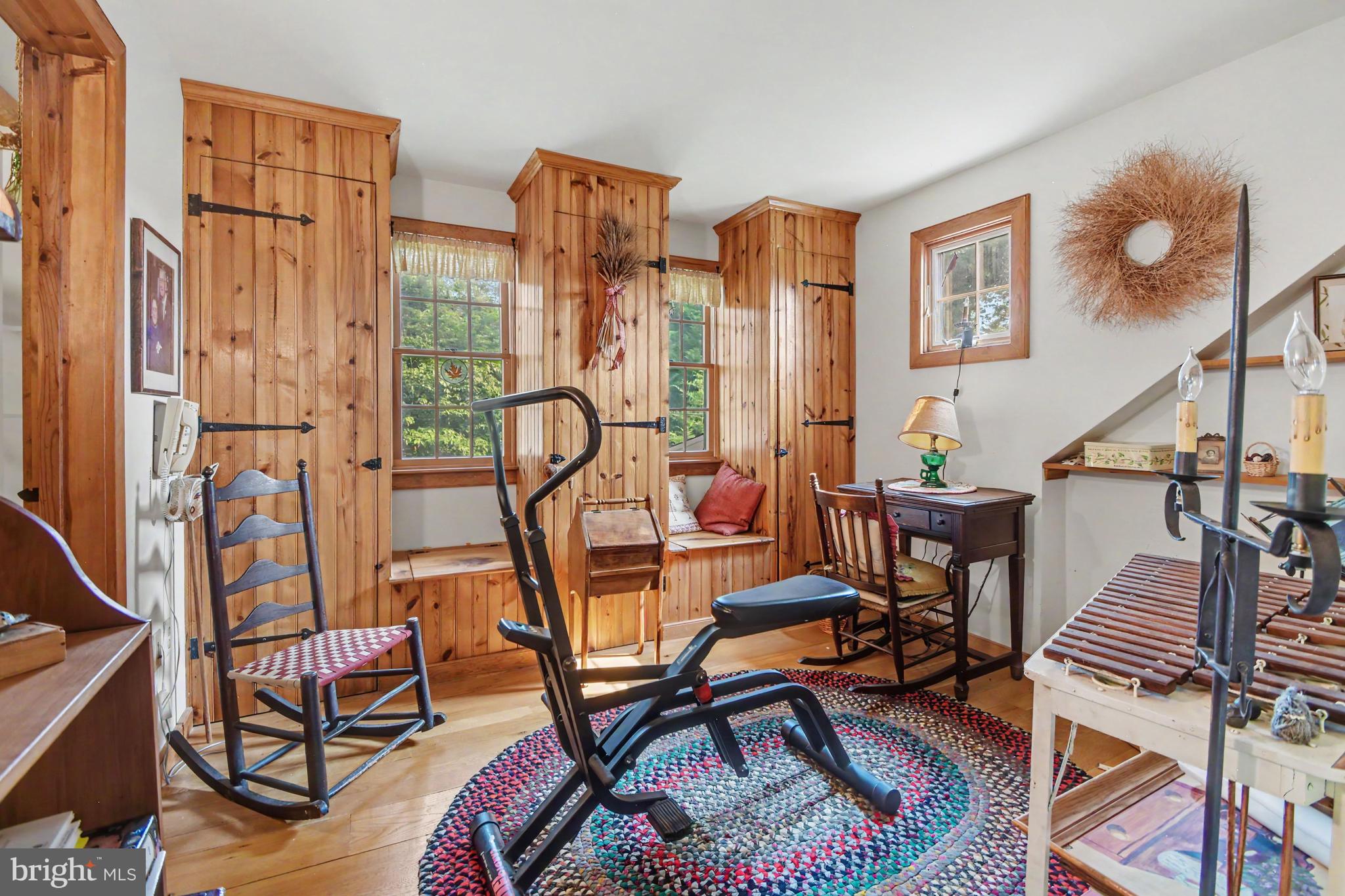 WHITEHALL - Residential