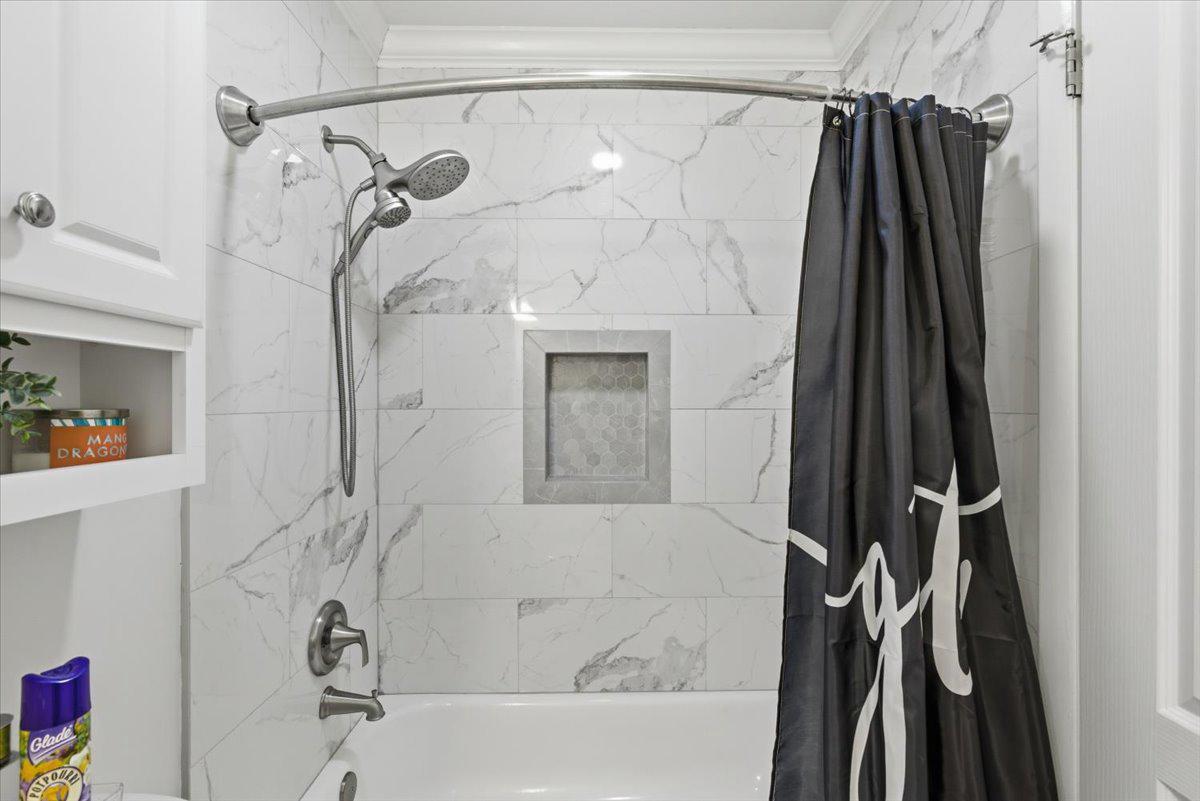 DEVON HILLS CONDO - Residential
