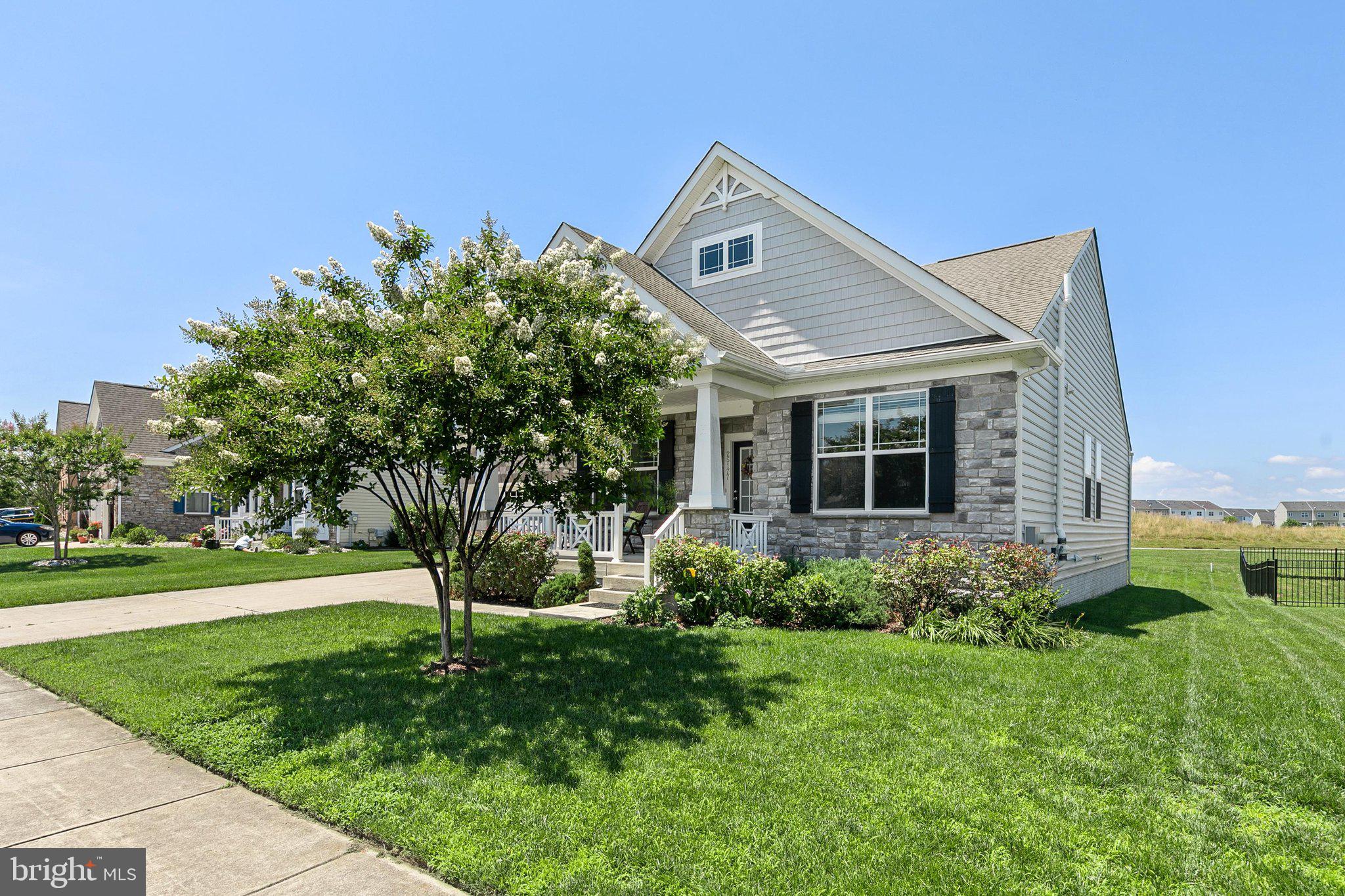 PLANTATION LAKES - Residential