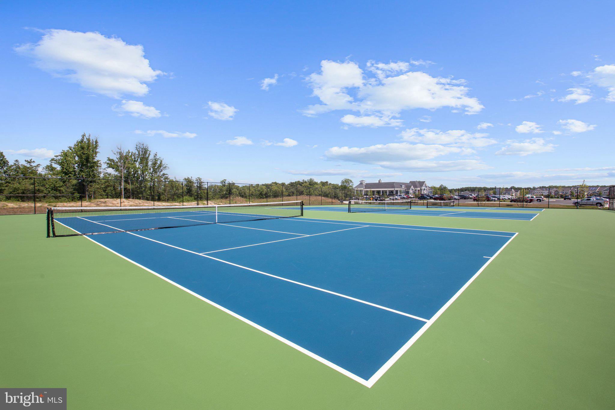 PLANTATION LAKES - Residential