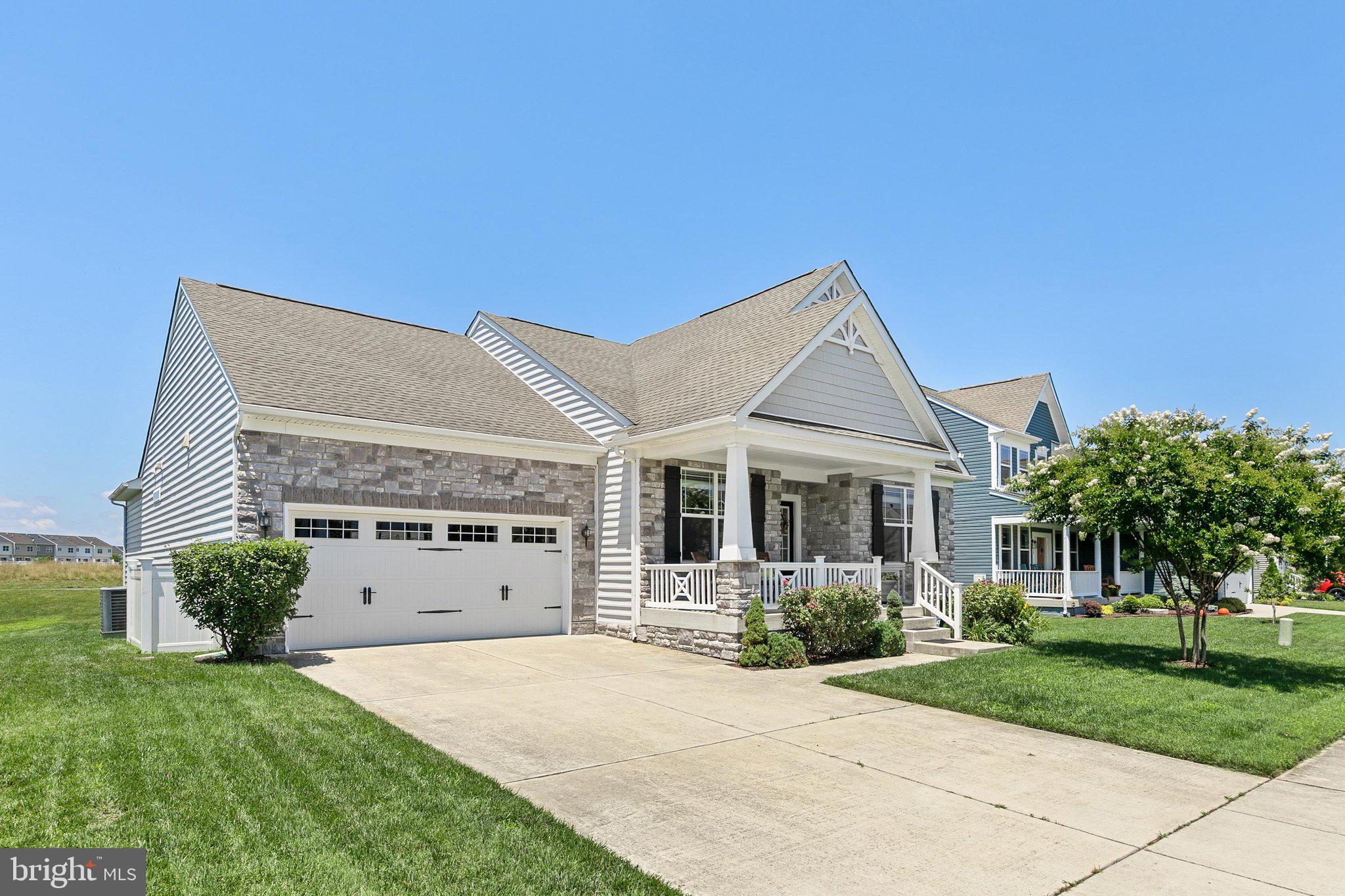PLANTATION LAKES - Residential