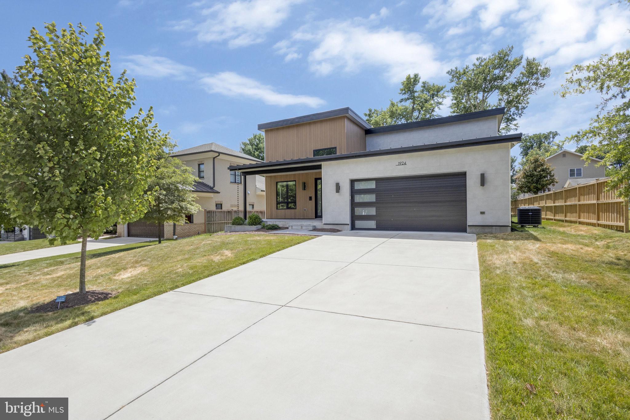 PIMMIT HILLS - Residential