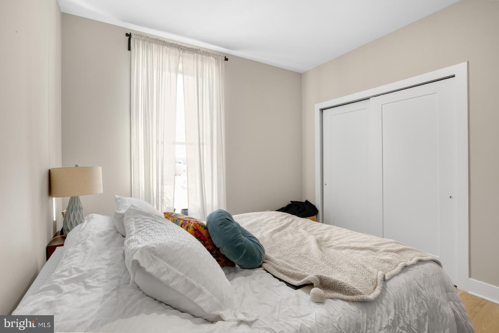 OLDE KENSINGTON - Residential Lease
