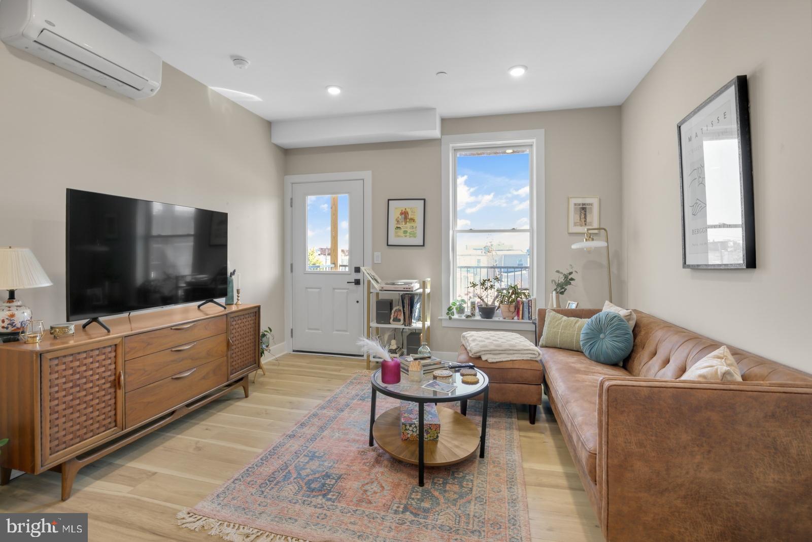 OLDE KENSINGTON - Residential Lease