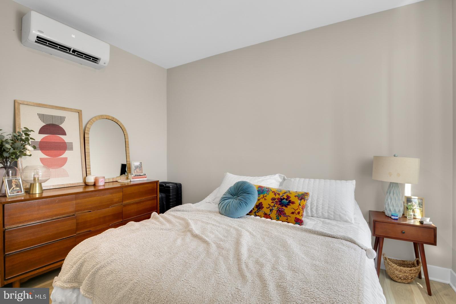 OLDE KENSINGTON - Residential Lease