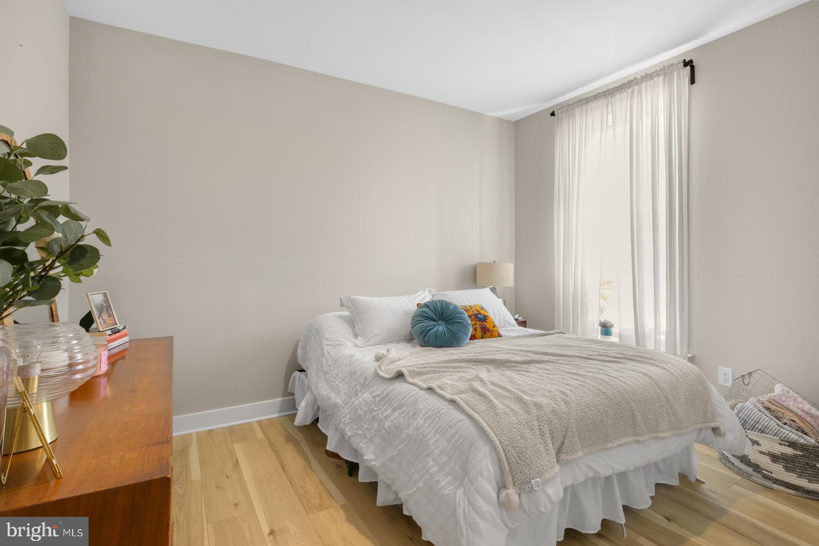 OLDE KENSINGTON - Residential Lease