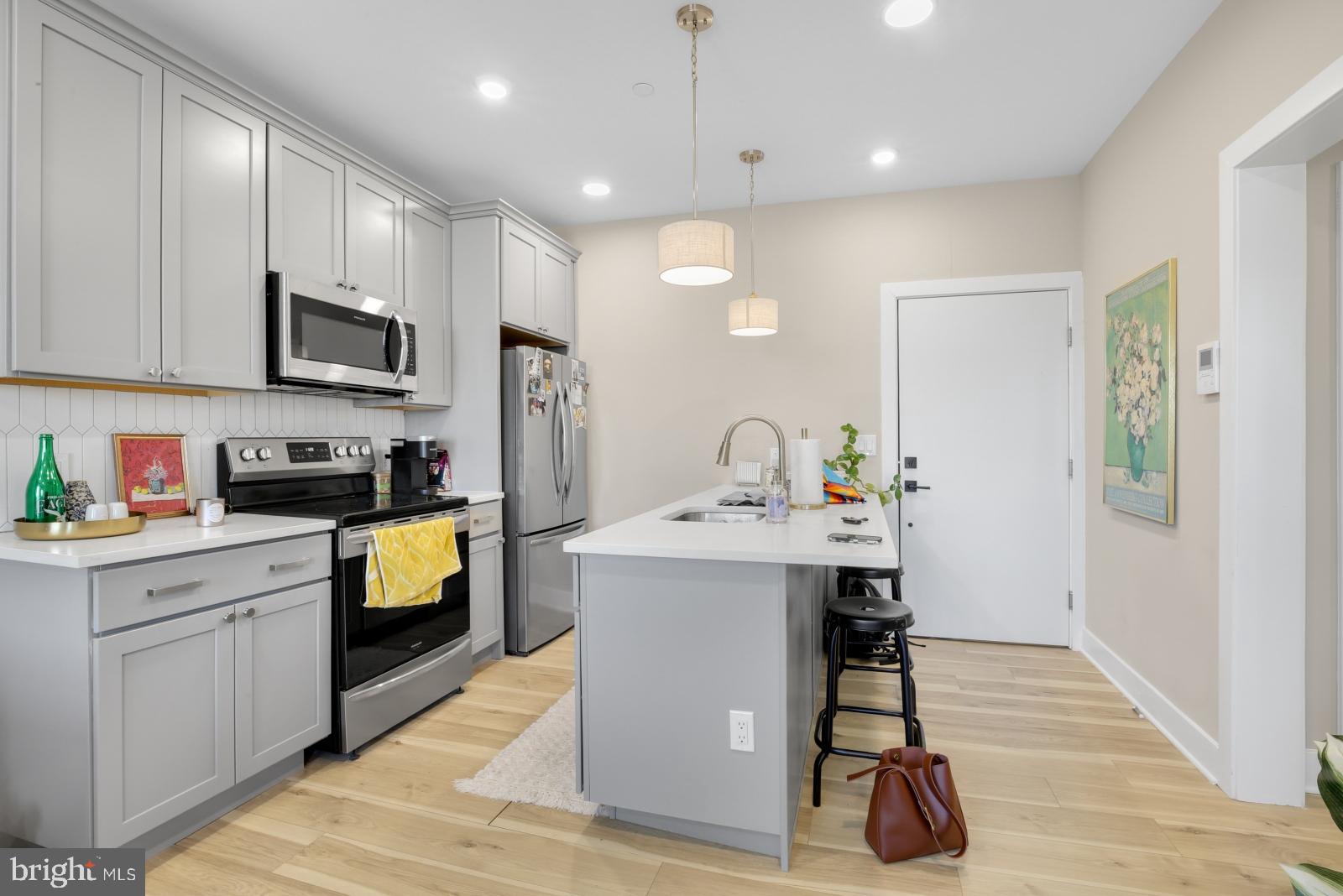 OLDE KENSINGTON - Residential Lease