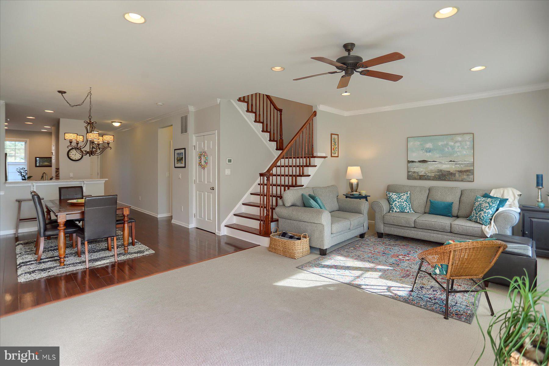 THE ENCLAVE - Residential